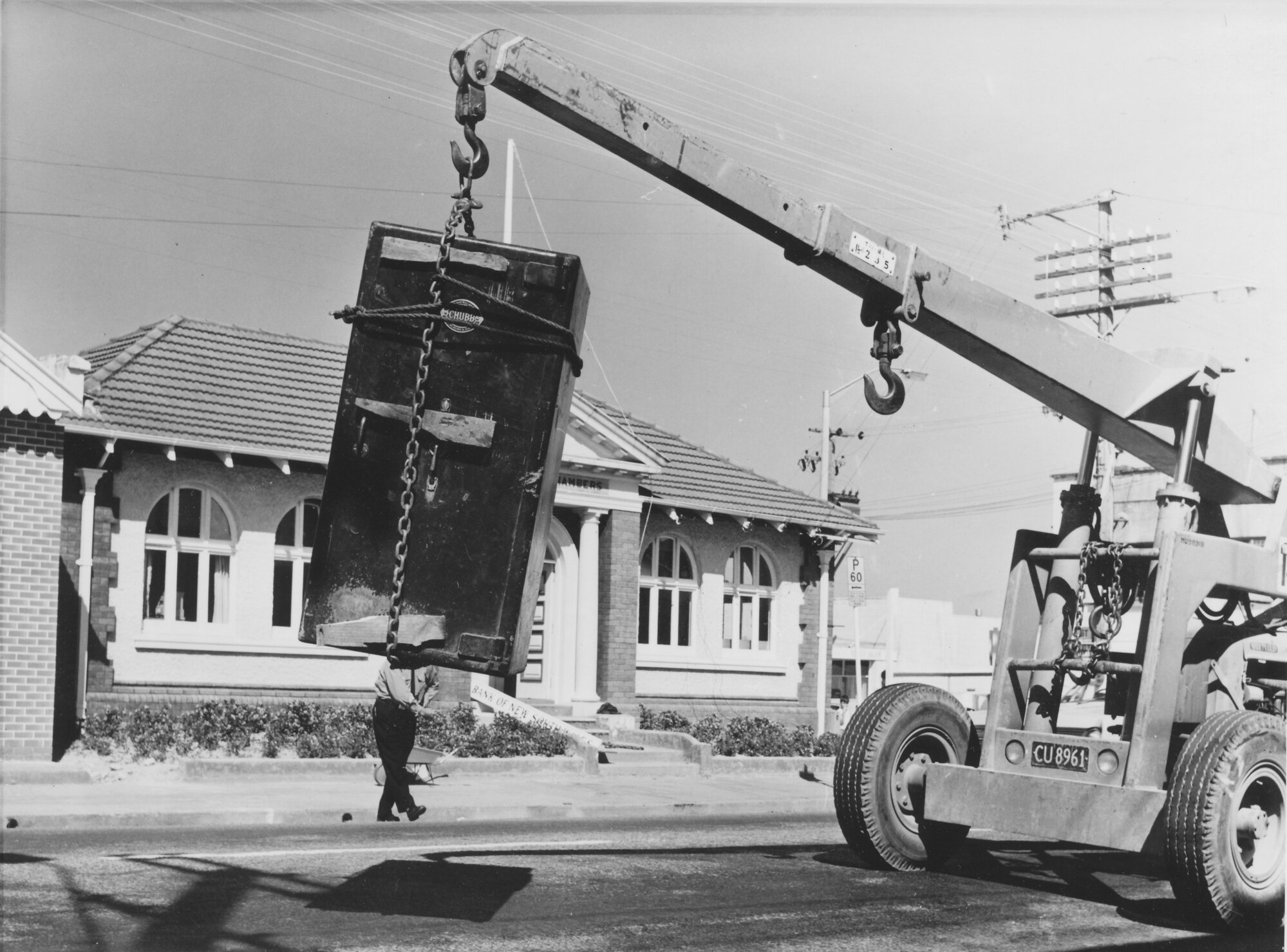 Bank of New South Wales safe being moved into temporary premises; 1967