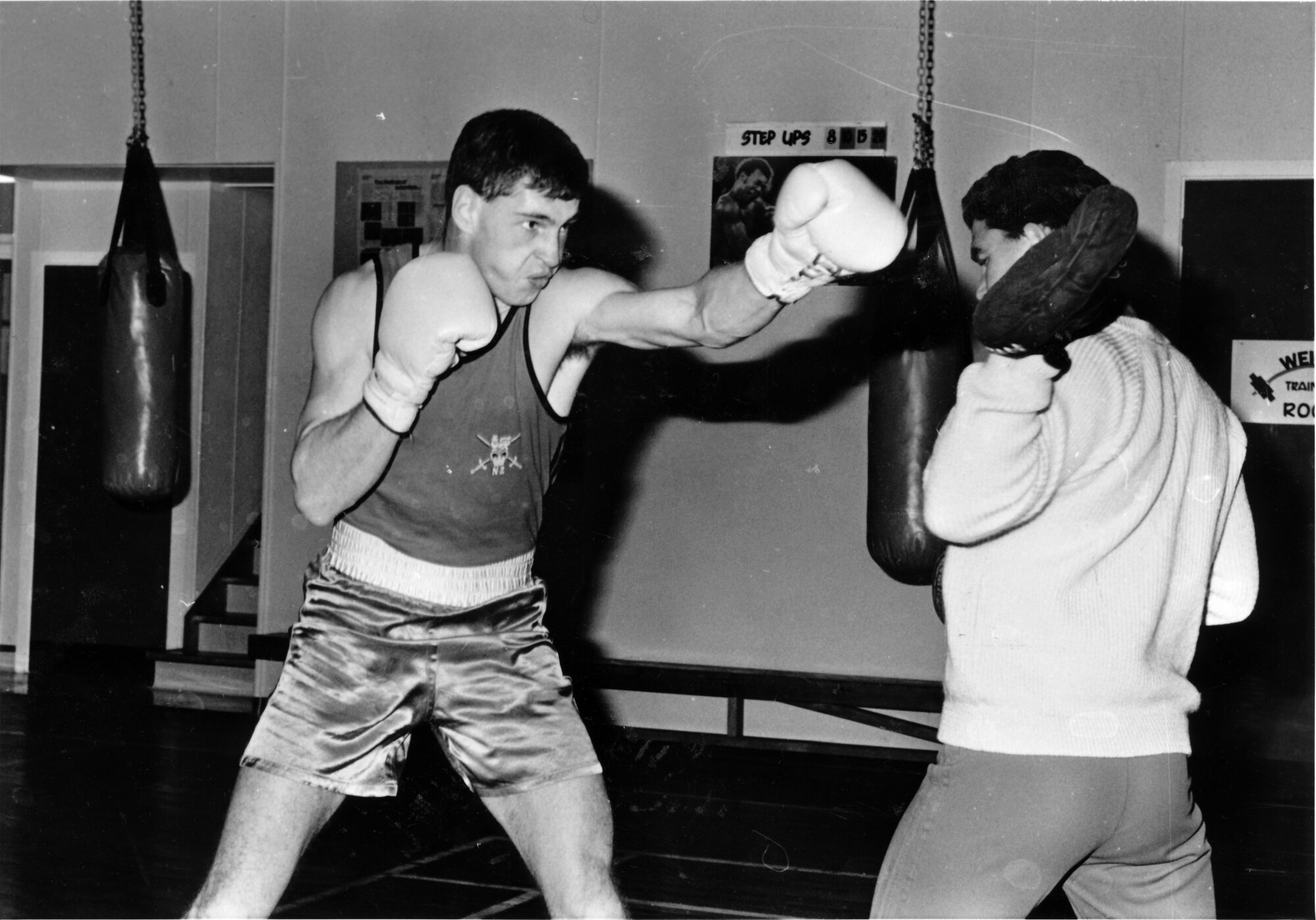 Boxing; light-heavyweight Nigel Anderson to fight number-one  David Tua.