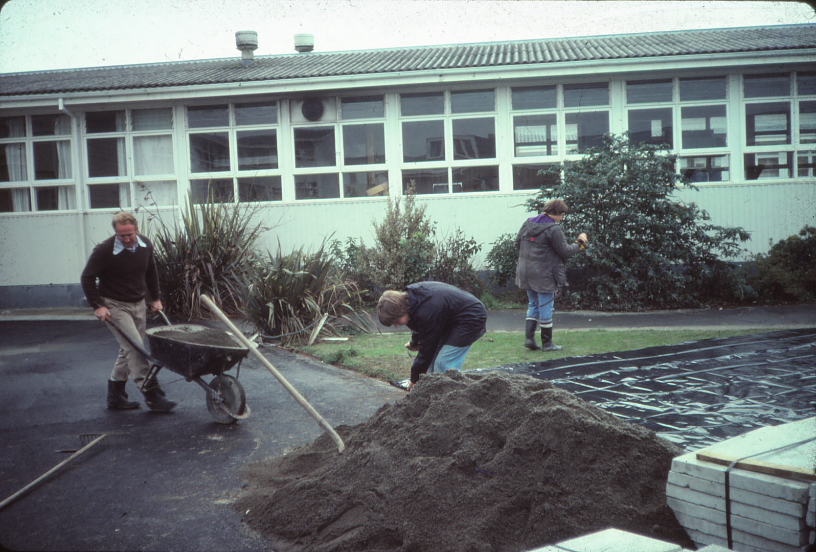 Upper Hutt College buildings 1978; landscaping stage 1.