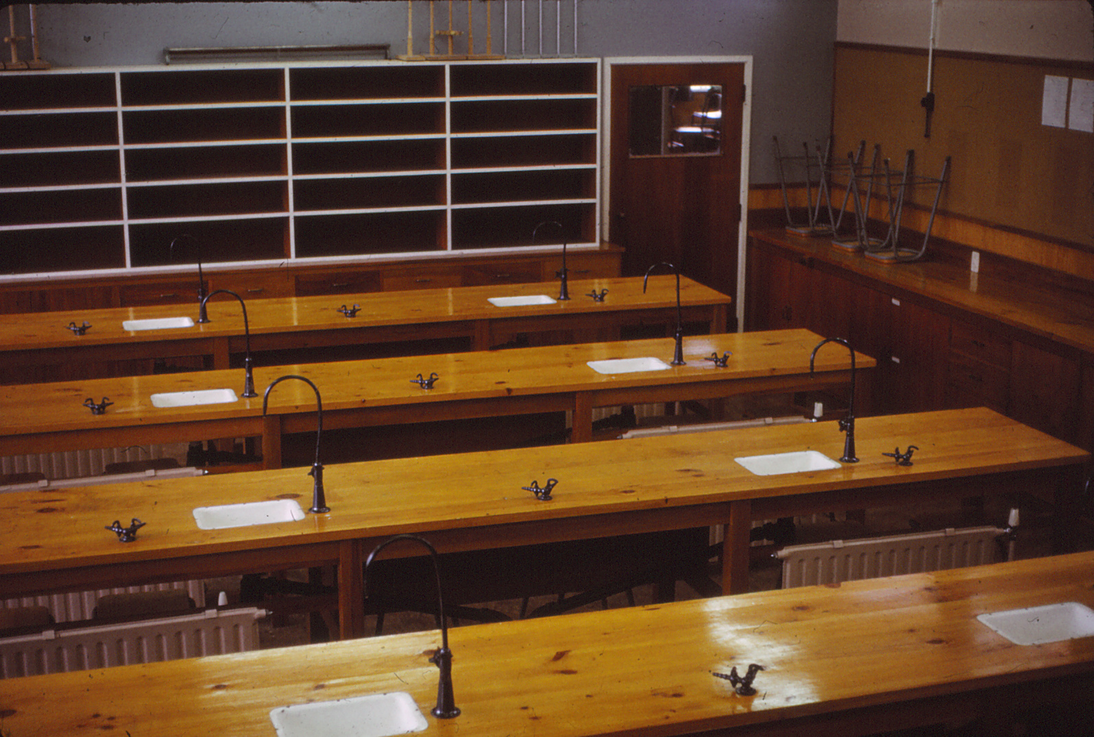 Upper Hutt College buildings 1963; Science Laboratory B3 Rear entrance.