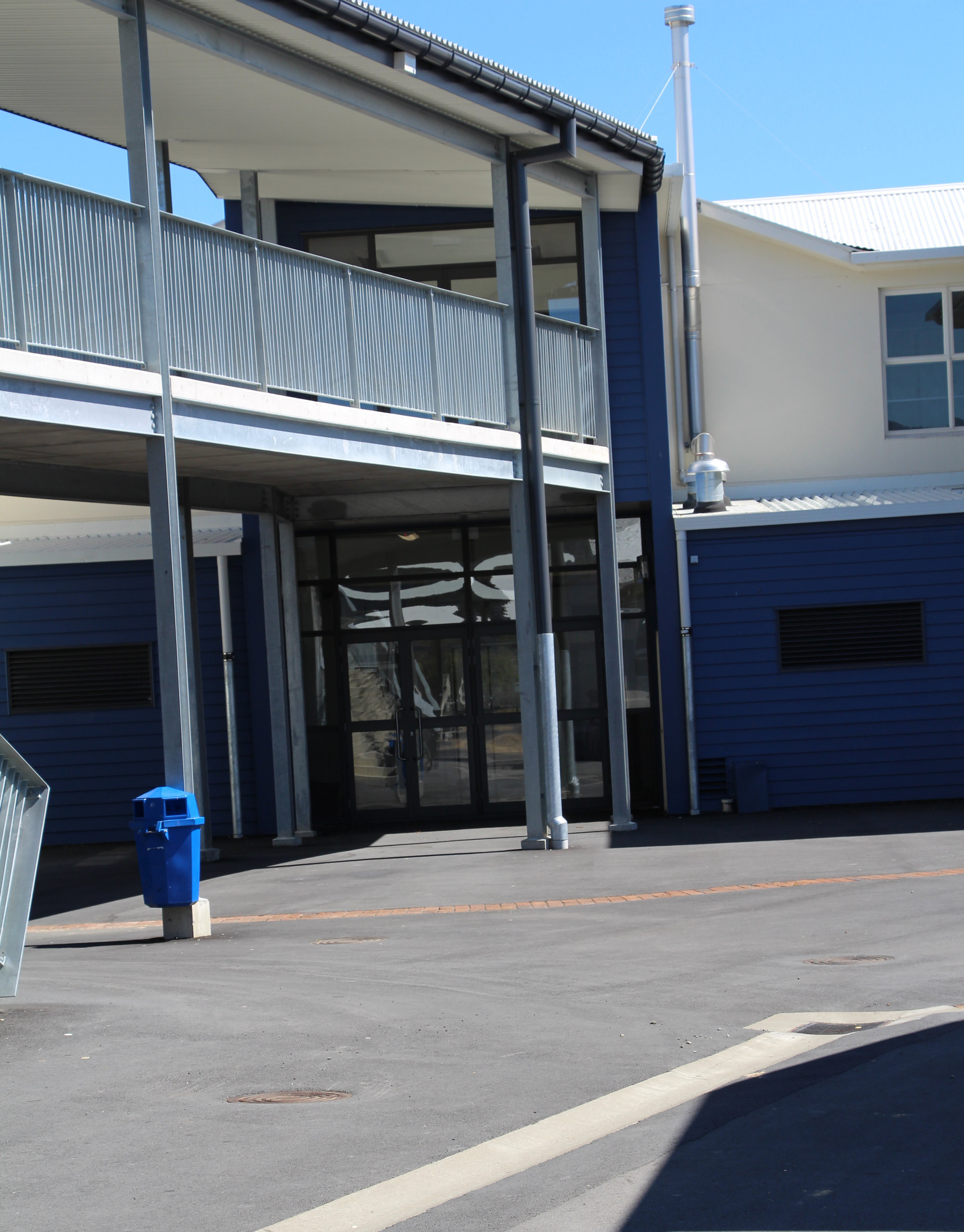 Upper Hutt College buildings 2015  5; H Block enntrance