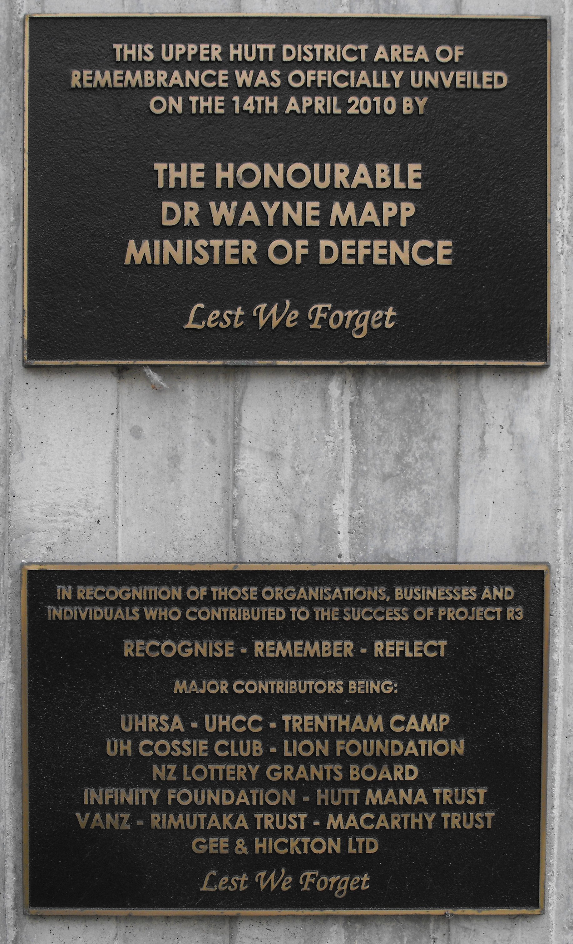 Memorial, Civic Centre; 'Grandad' memorial garden markers.