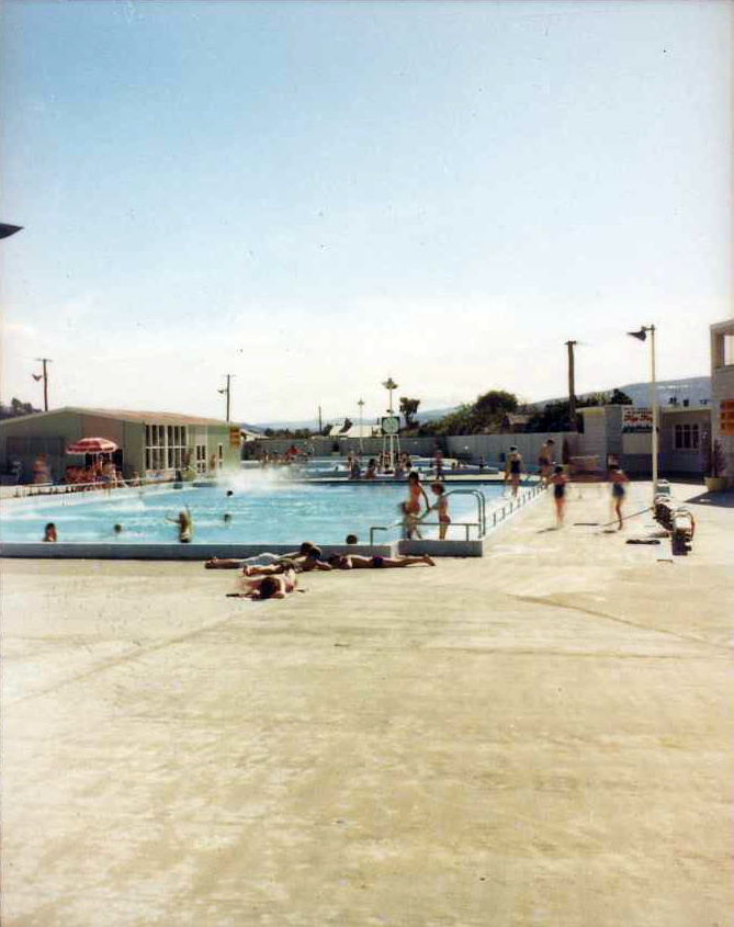 Maidstone Pool; picture 1 from a contact sheet of eight.