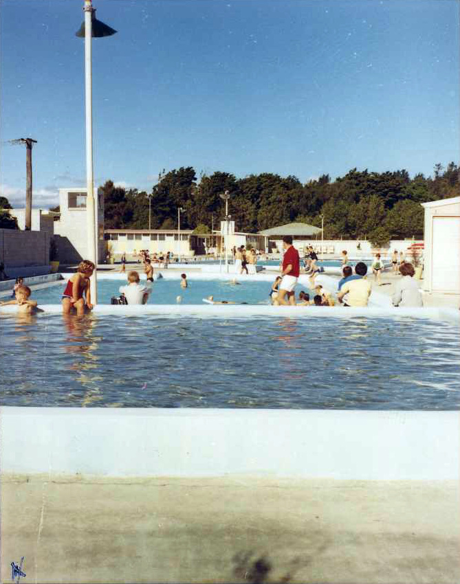 Maidstone Pool; picture 3 from a contact sheet of eight.
