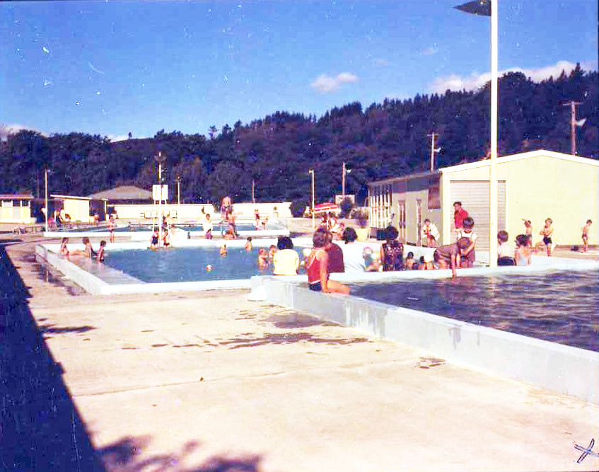 Maidstone Pool; picture 5 from a contact sheet of eight.