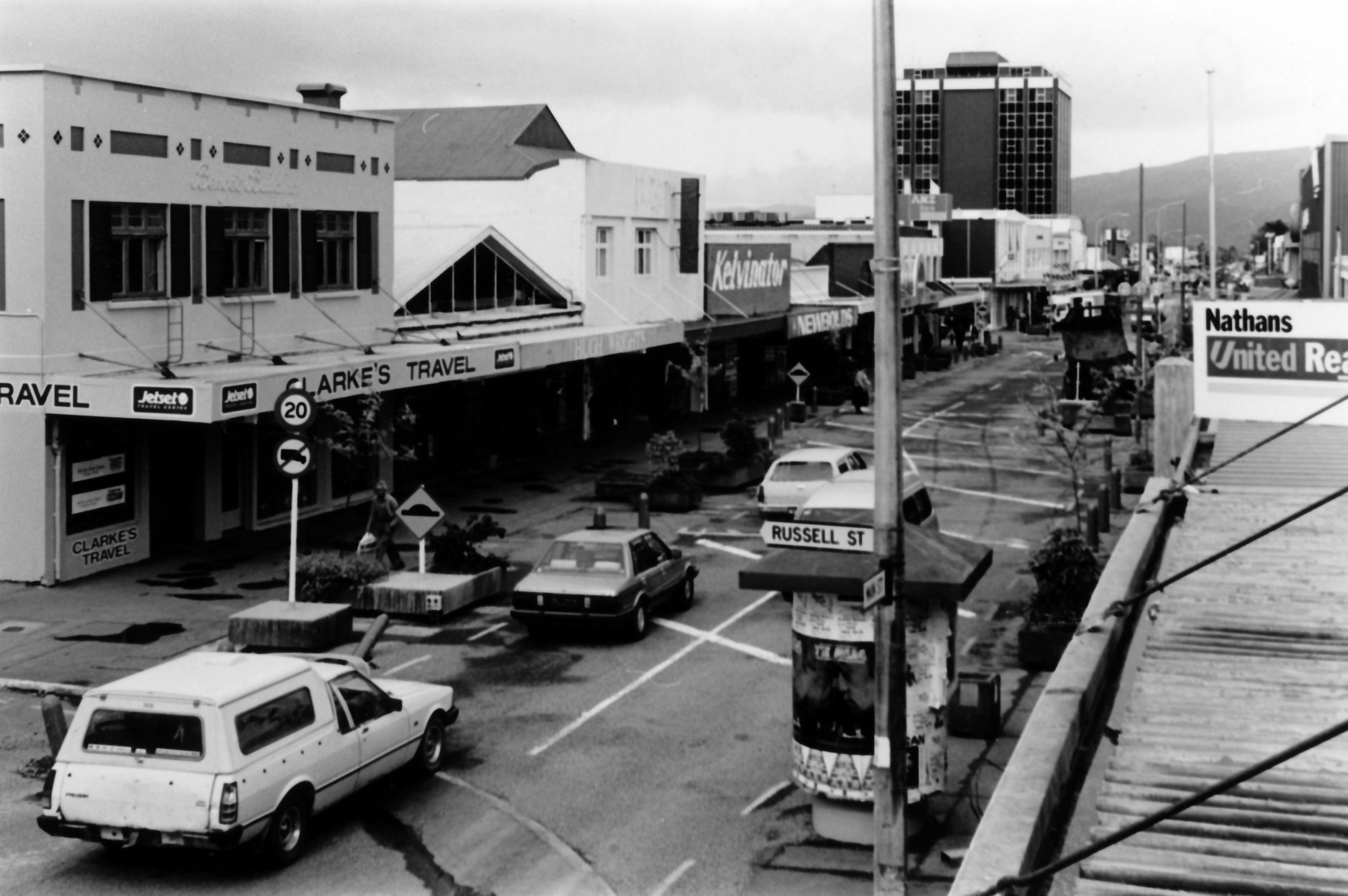 Main Street; pedestrian precinct opened to traffic; seen from veranda opposite Russell Street.