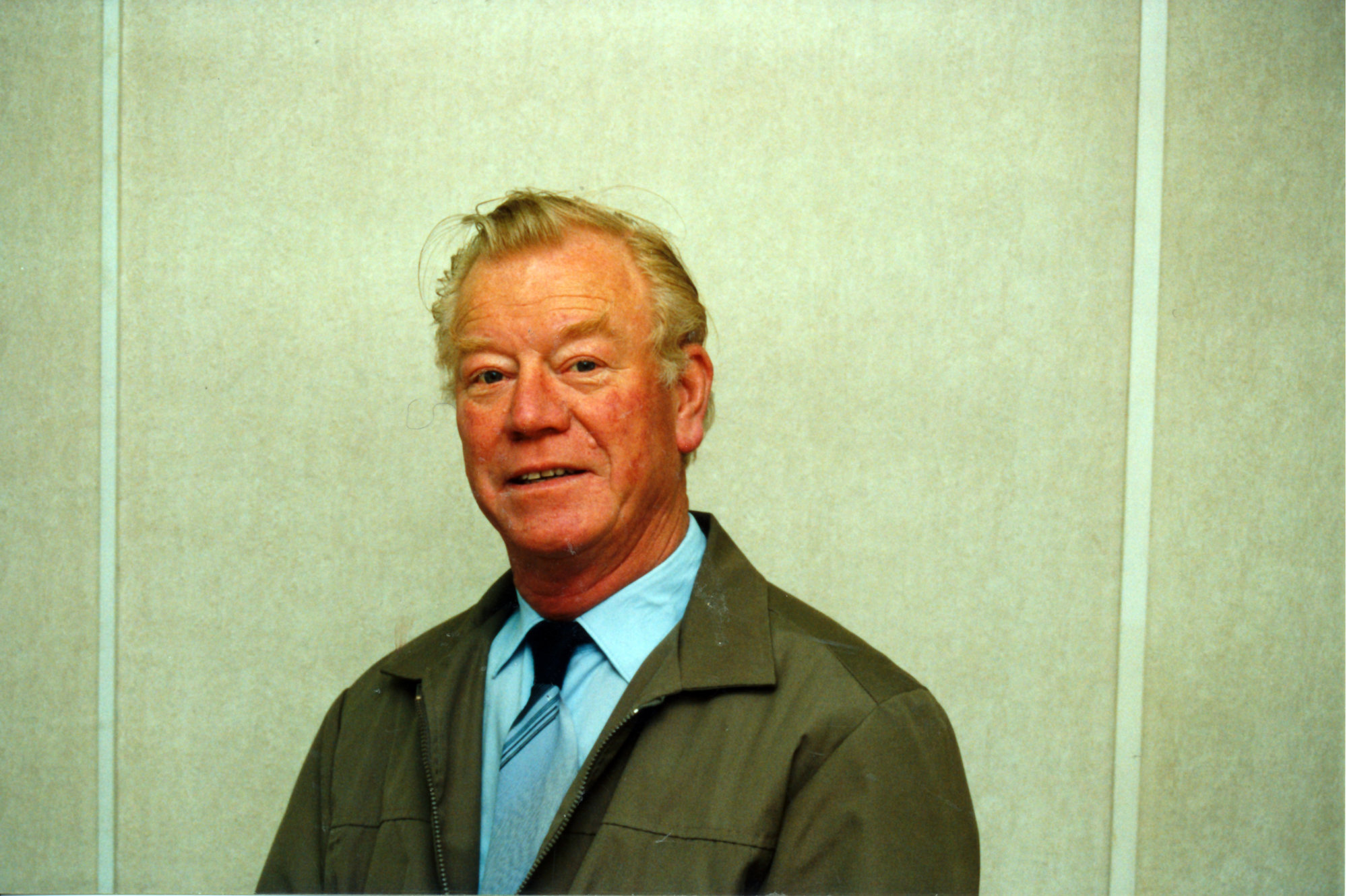 Local election candidates 1992; Porirua Licensing Trust, ward two; Hendrikus  Jacobus Zonderop; 2 required; 4th of 4.