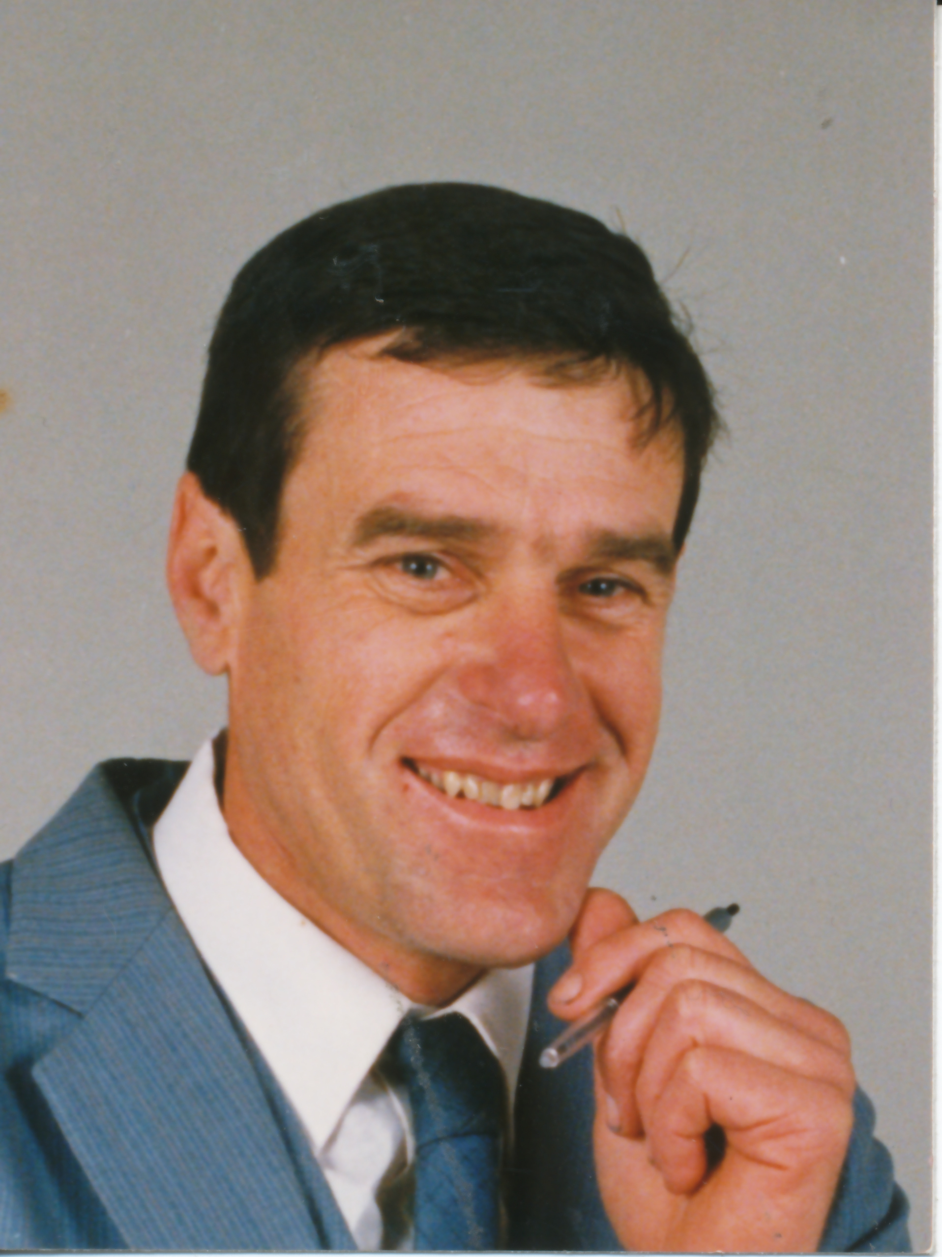 Local election candidates 1992; mayor; 5/8 (4.4%); Harry Kent; council;  9/26, 10 required.