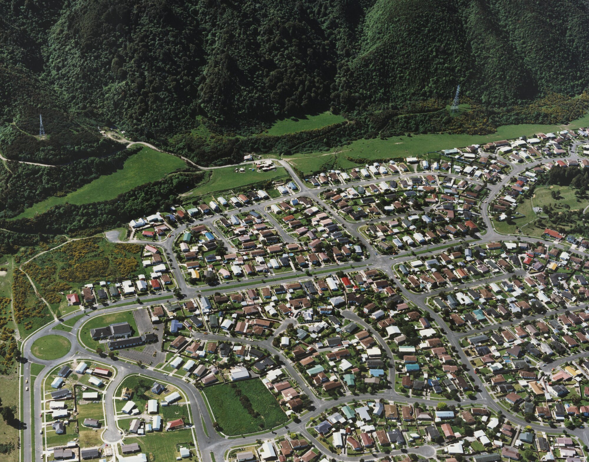 Totara Park; Wellington fault; Califiornia Drive and California Park. 