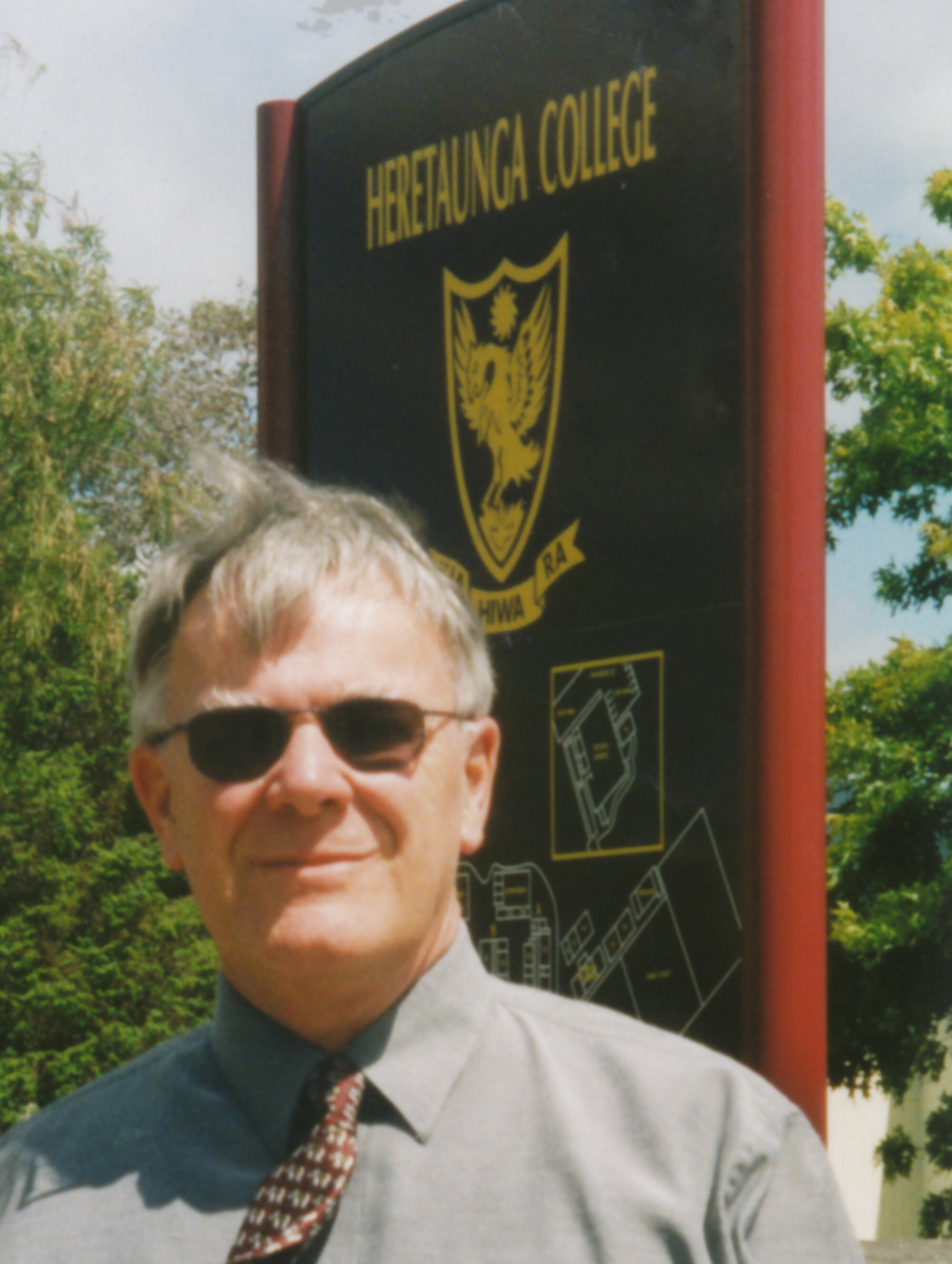Heretaunga College staff; principal Brian Robb leaves