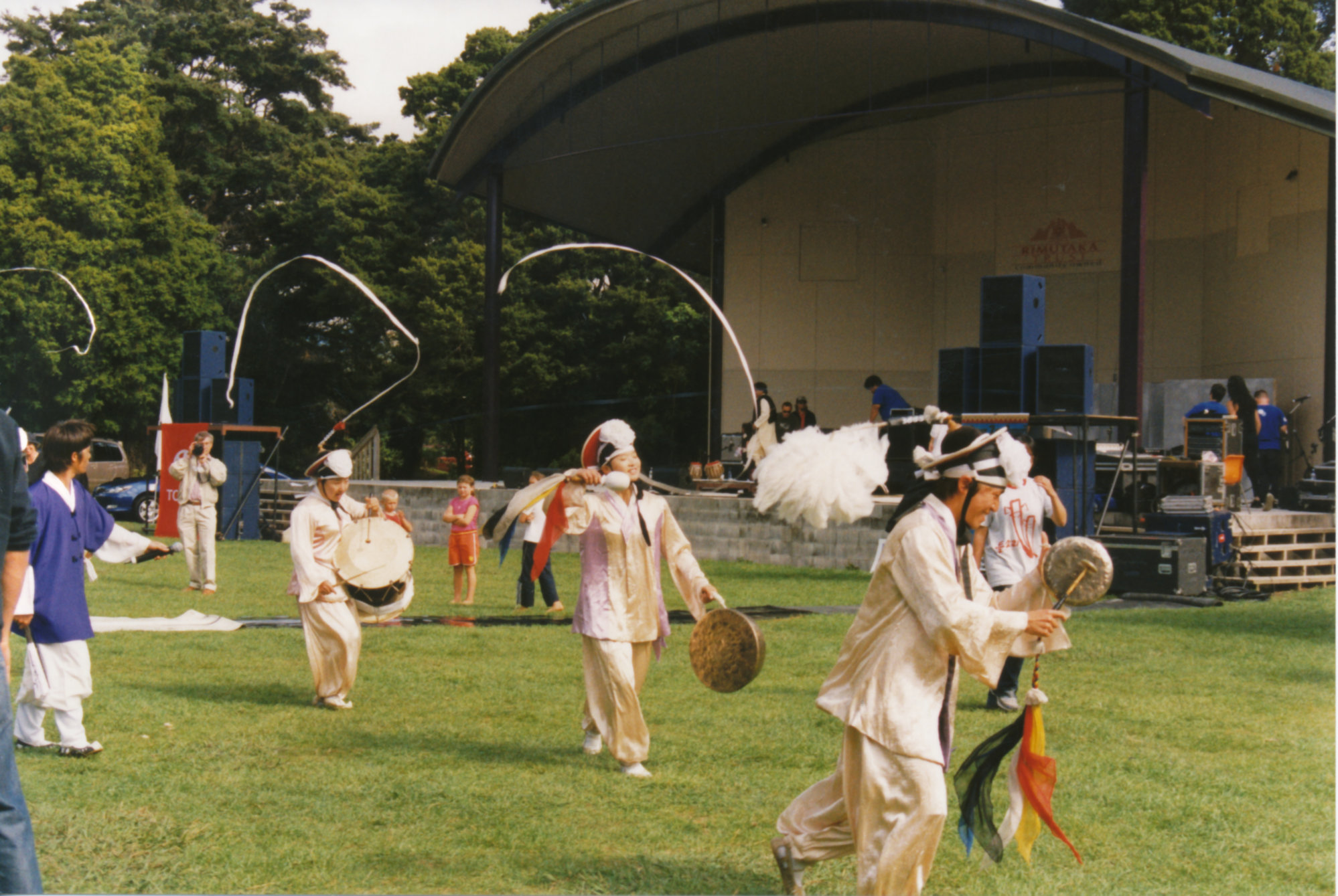 International Festival of the Arts 2004; Toyota Festival Picnic; Dulsori troupe percussionists.