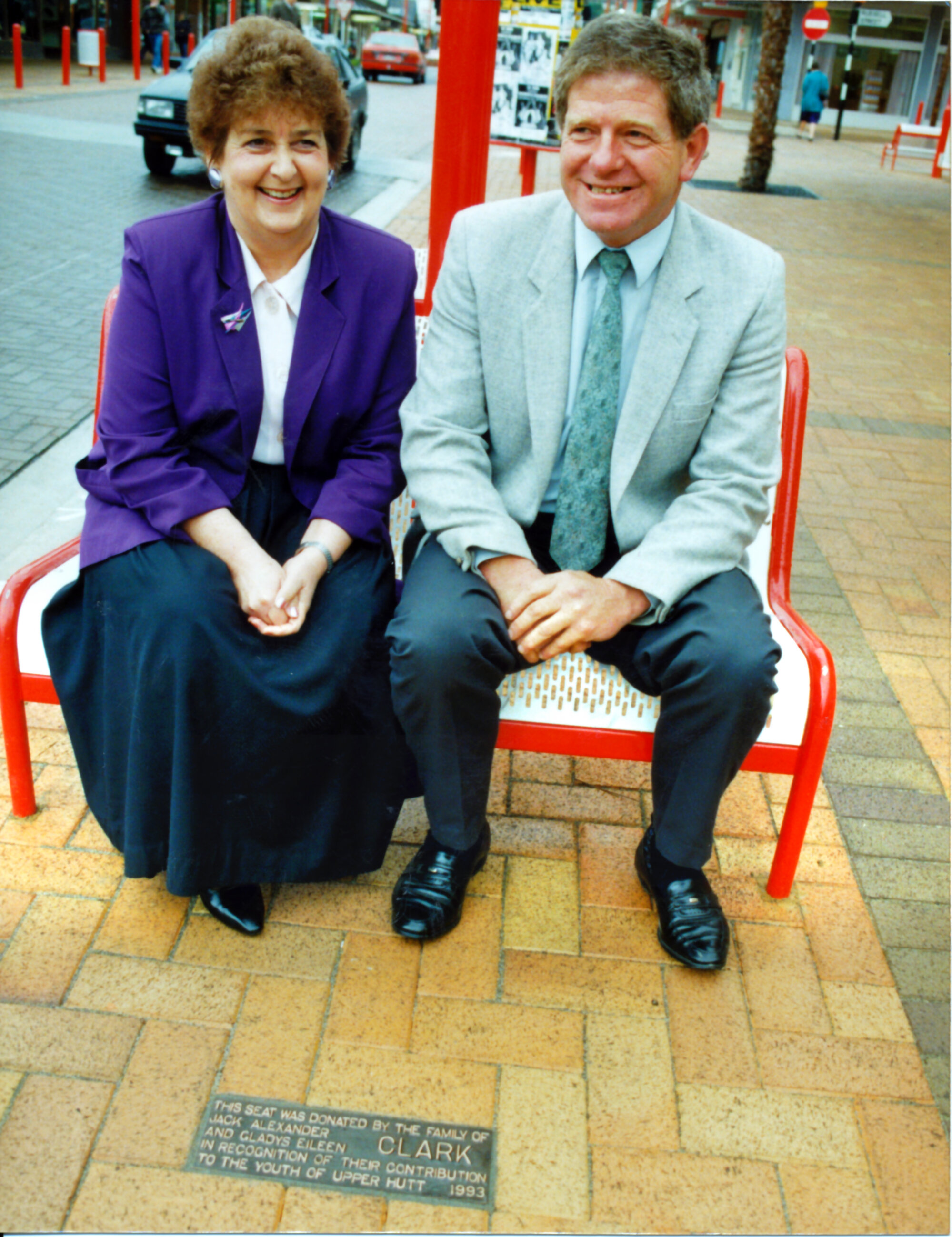 Clark family present street seating; Margaret Hayfield,with mayor Rex Kirton.
