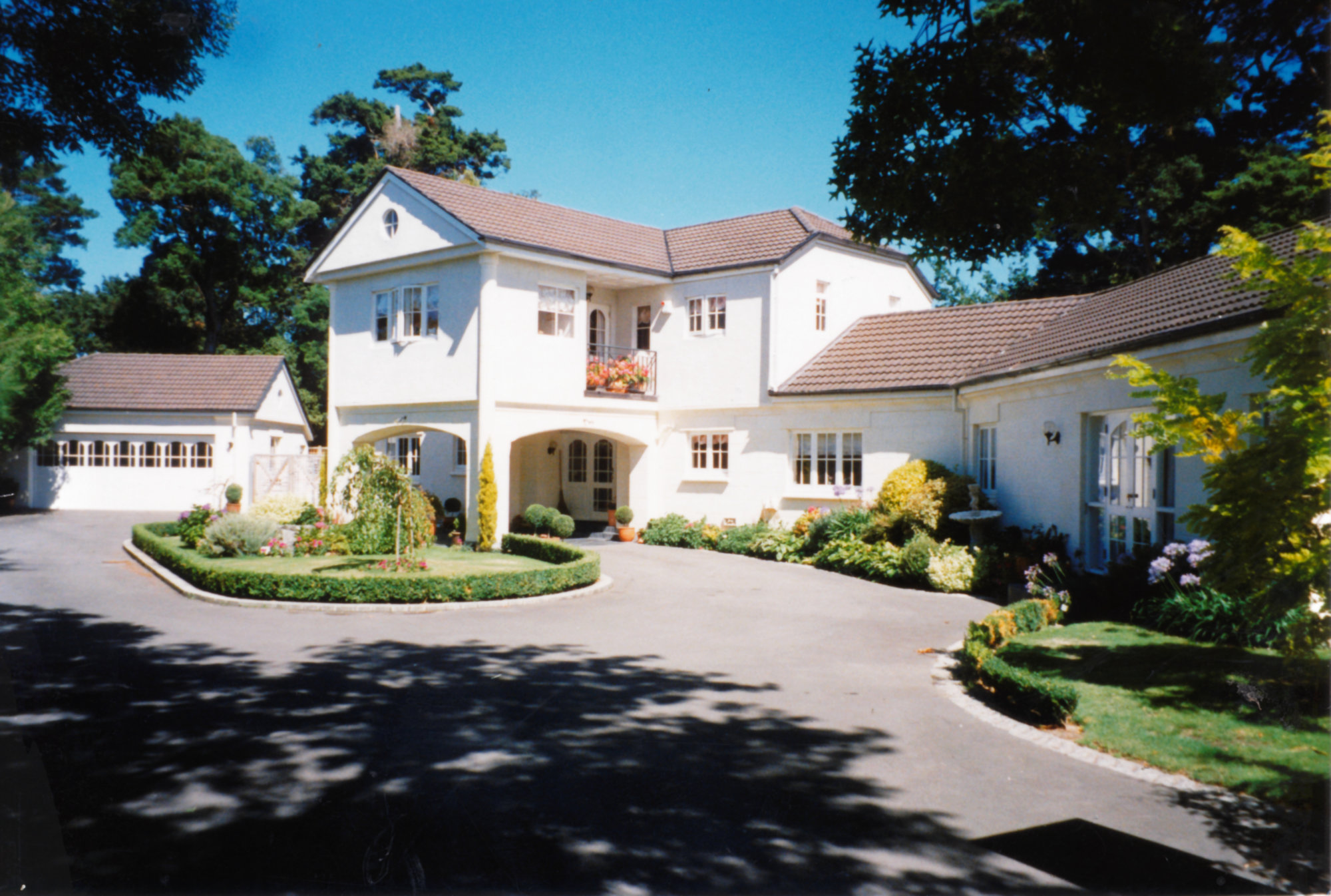 House, Golf Road; No. 16.