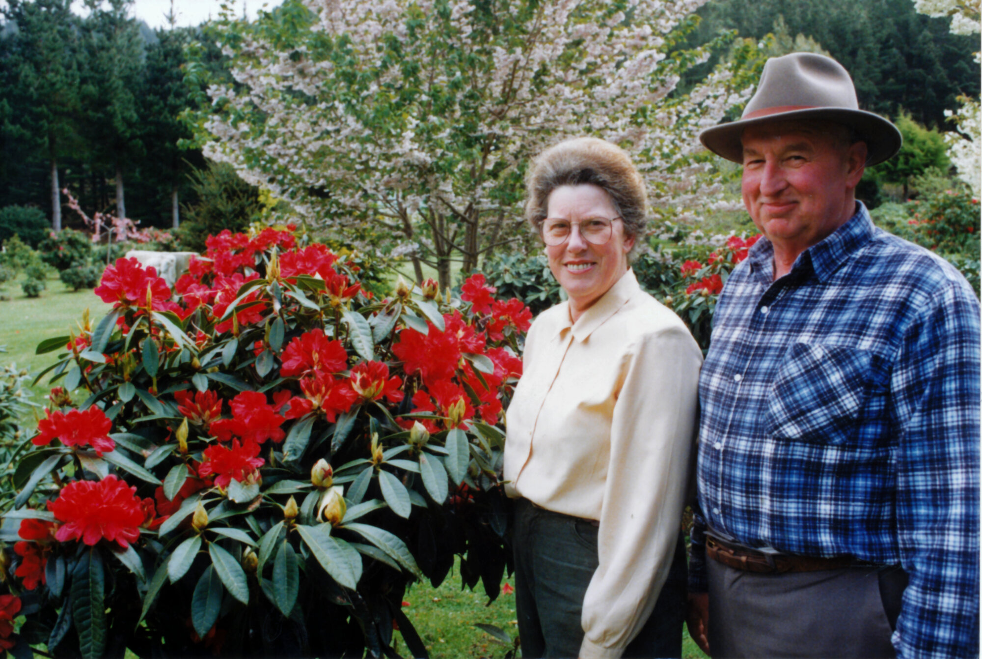 Efil Doog Garden of Art opens; Ernie and Shirley Cosgrove.