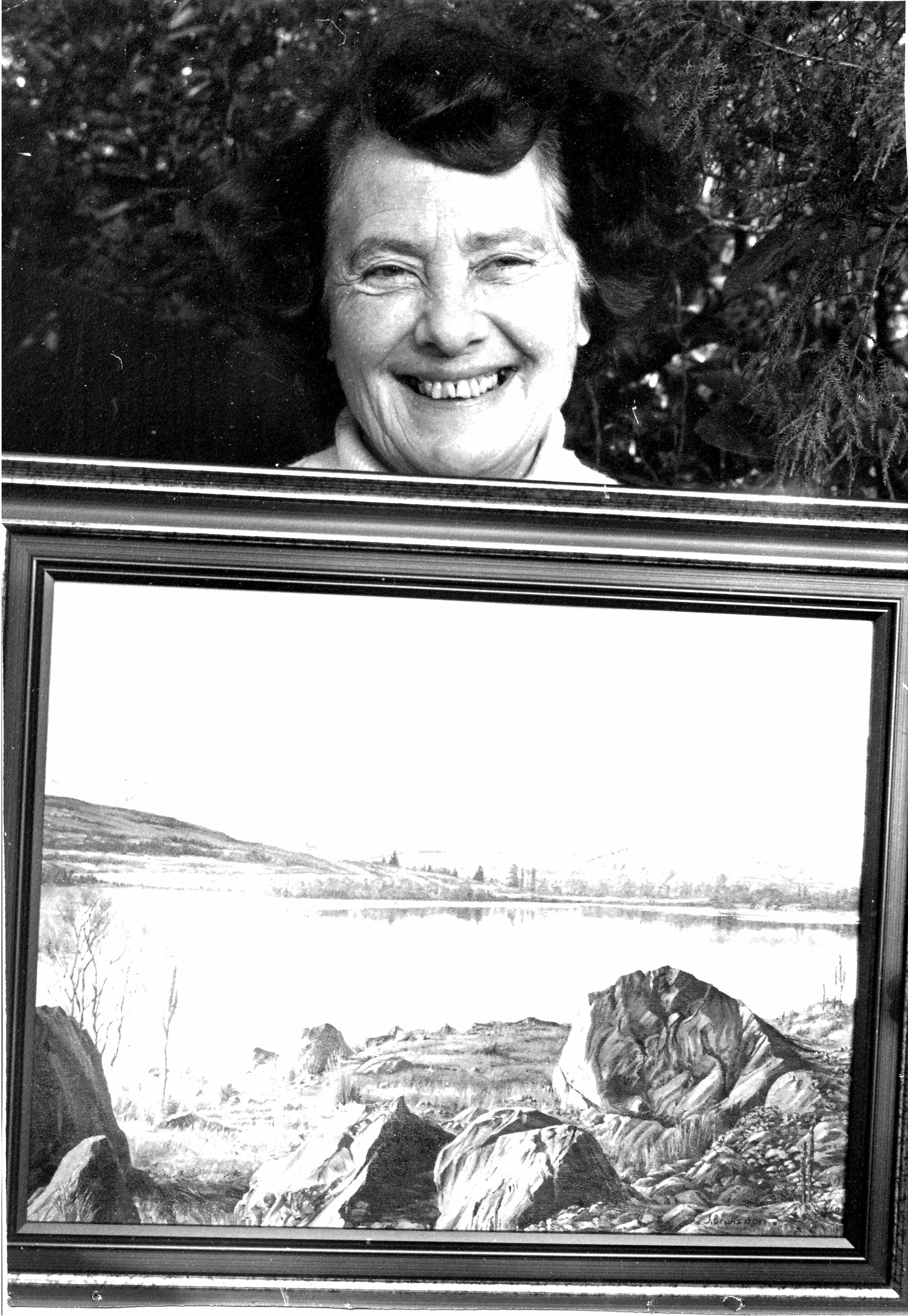 June Brundson, with her 'Winter Reflections, Lake Tekapo'; included in the Arthritis Foundation 's annual exhibition.