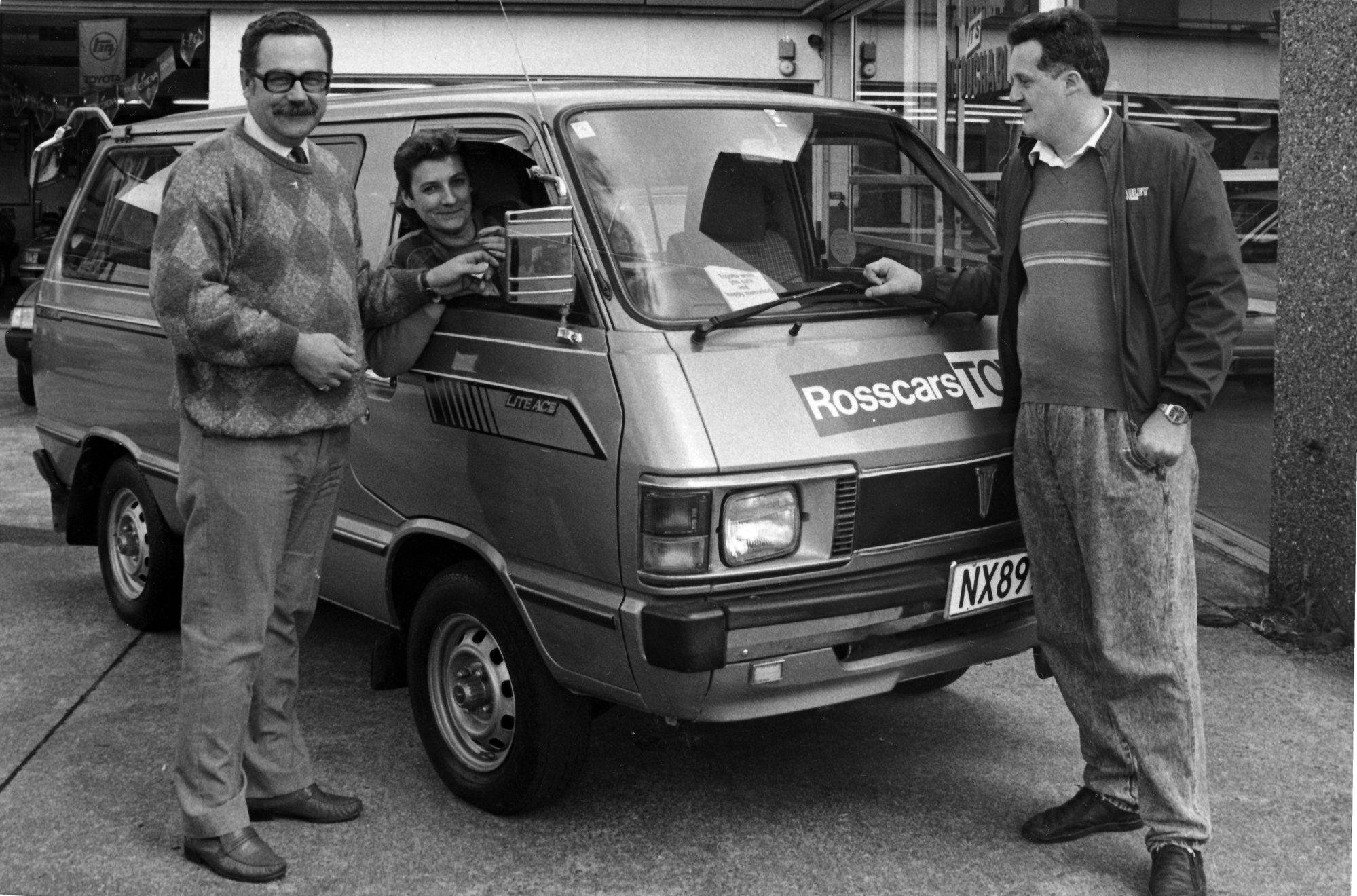 The Sir Charles Burns Trust receives a new Toyota LiteAce van from Rosscars.