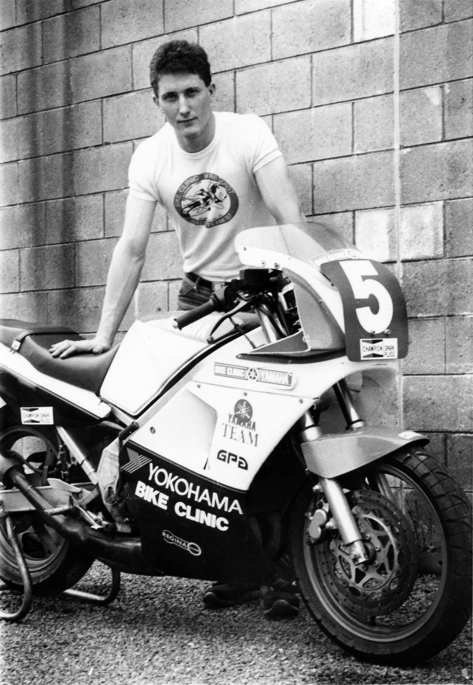 David Hicks wins 6-hour endurance race for production motorcycles at Manfeild.