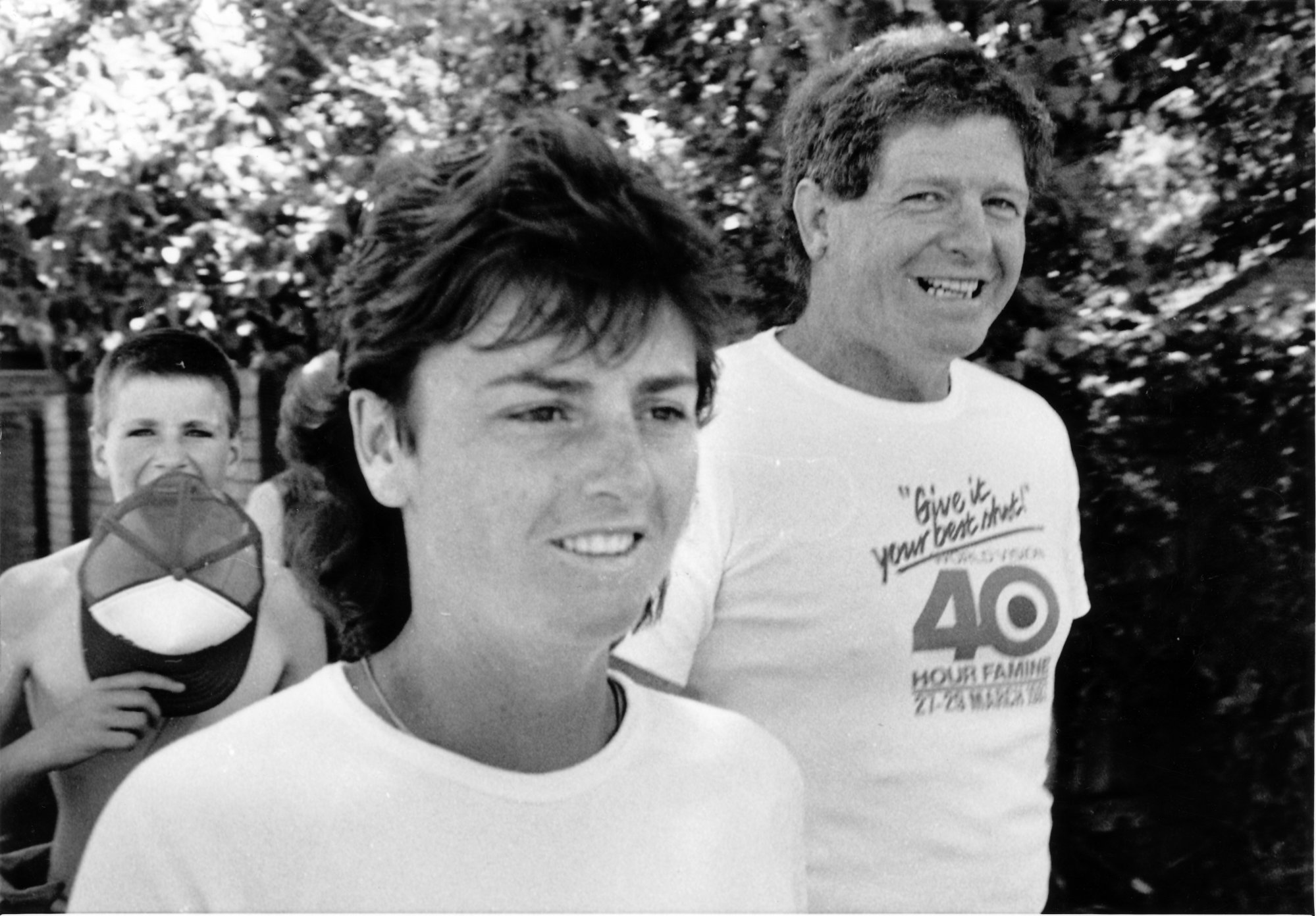 Susan Devoy, during 52-day walk for Muscular Dystrophy, with mayor Rex Kirton.
