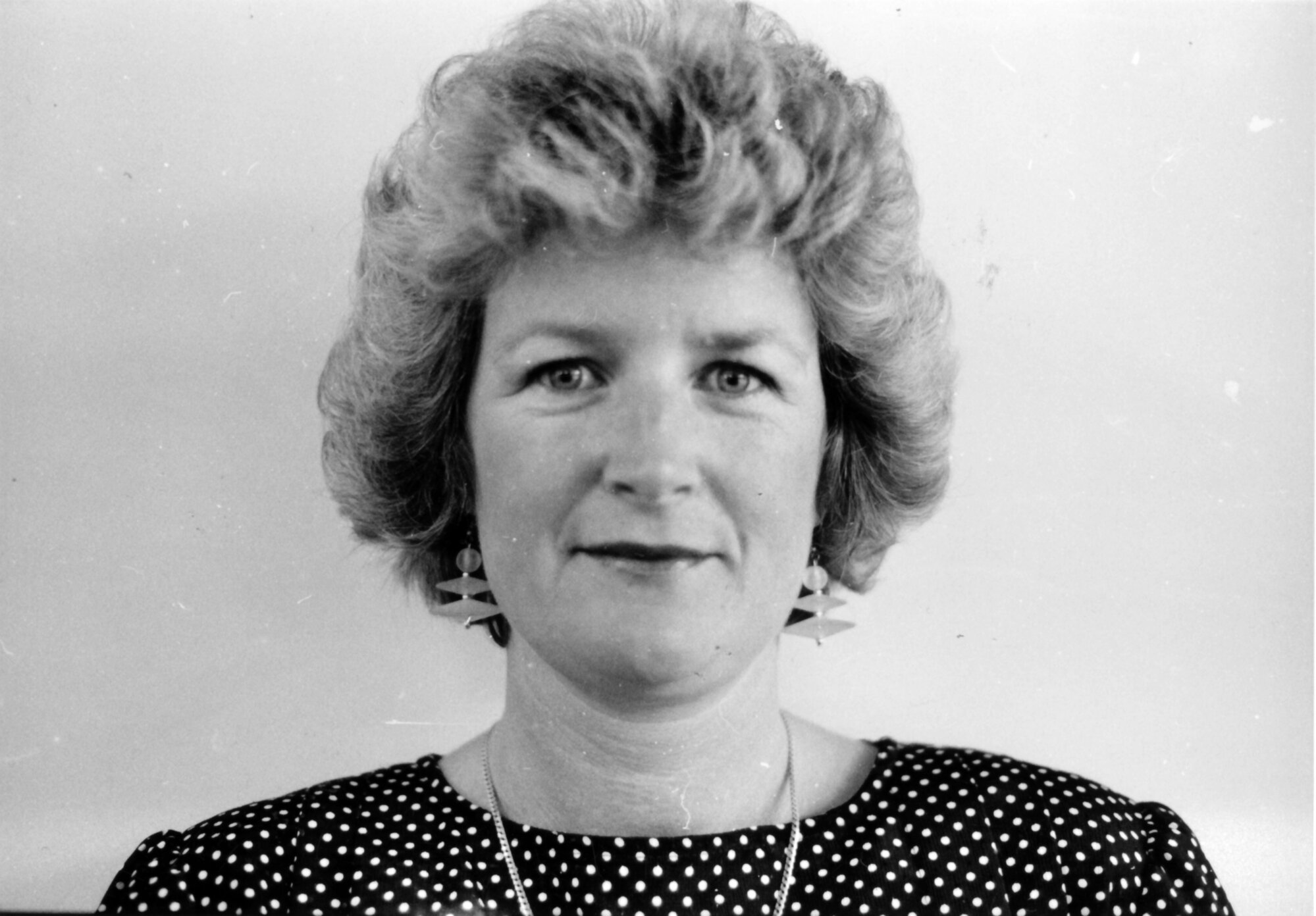 Pauline Bulman opens Top End Hair Design, 239 Main Street.