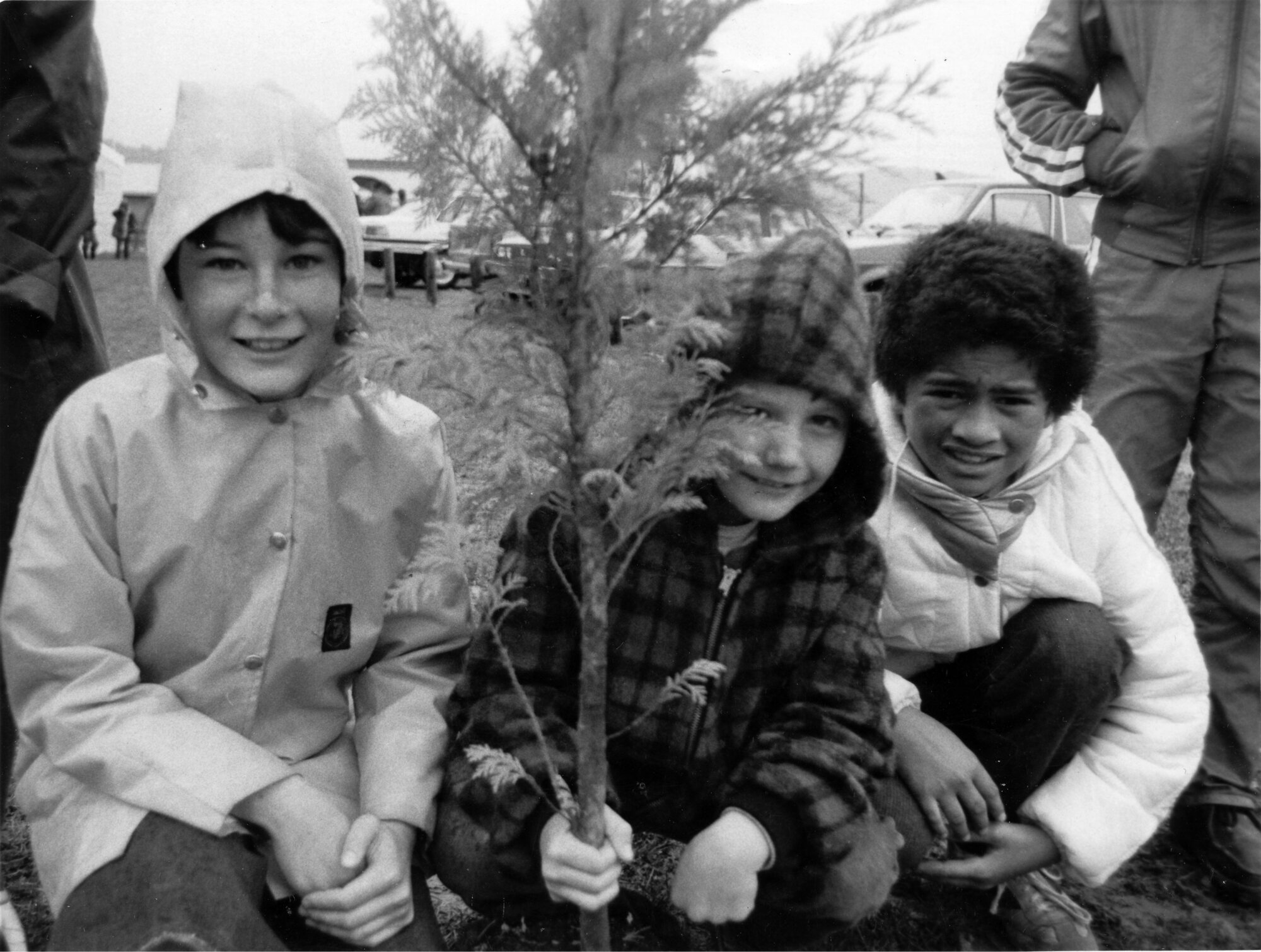 Arbor Day 1985 planting; Brown Owl School pupils, Kylie Hector, 10; Brendan Wilson, 10; Juleyn Uatuku, 11; River Road