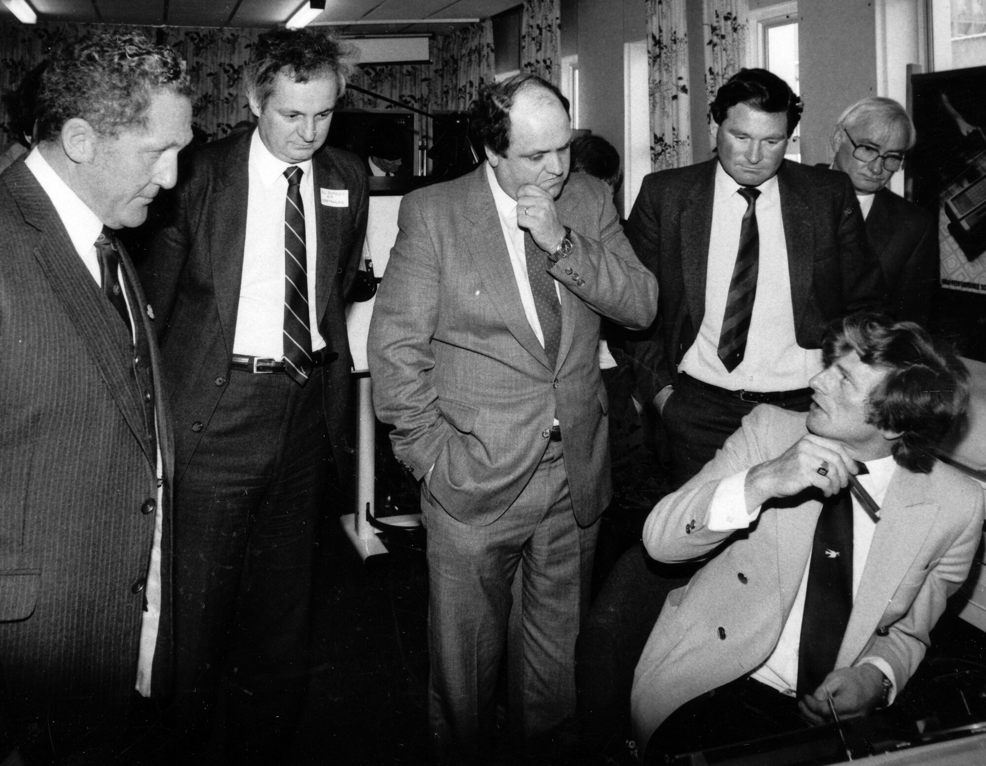 Central Institute of Technology; visit by Mike Moore, Minister of Oversas Trade aand Marketing.