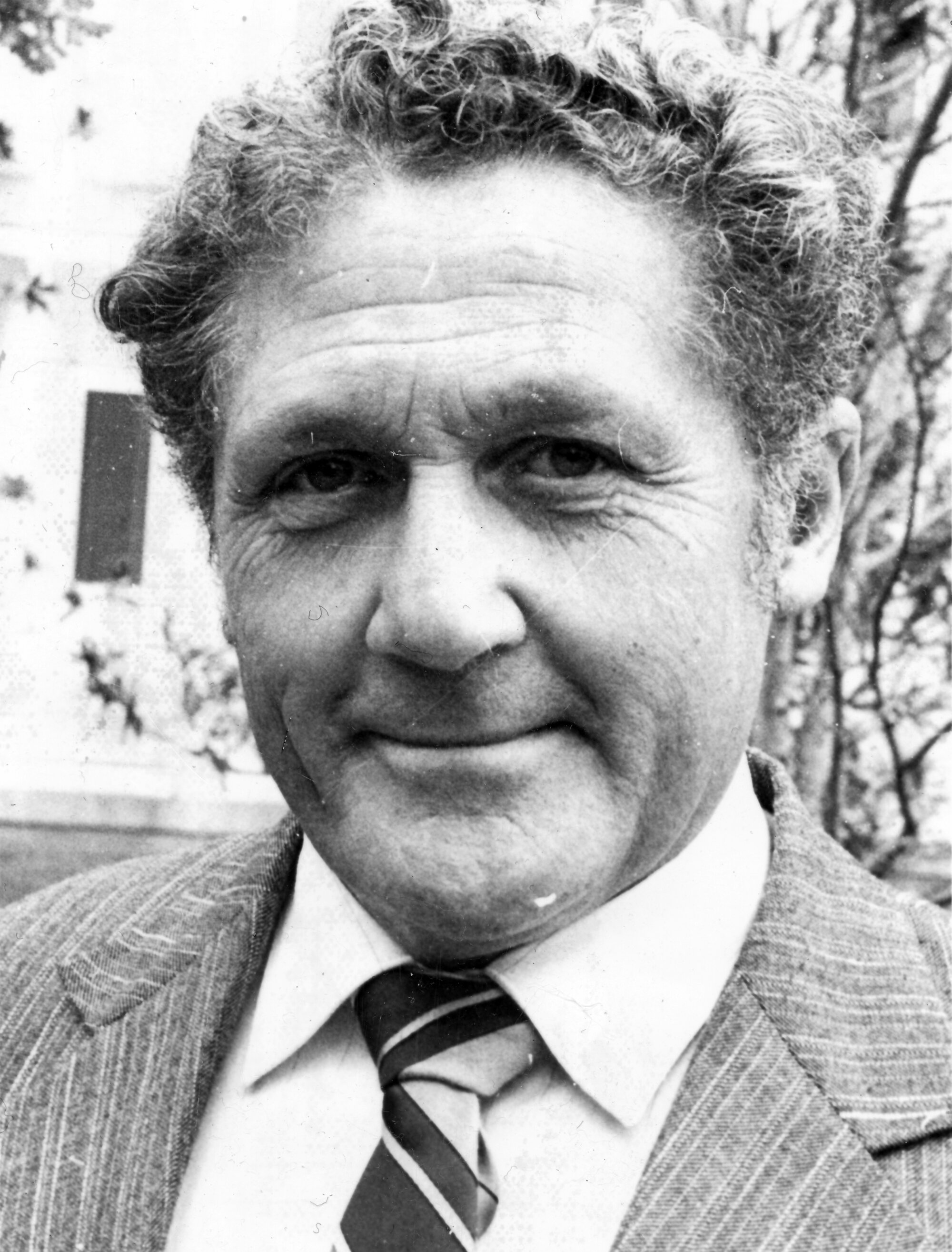 Central Institute of Technology staff; founding principal Jim Bateman retires; he had started in 1968.