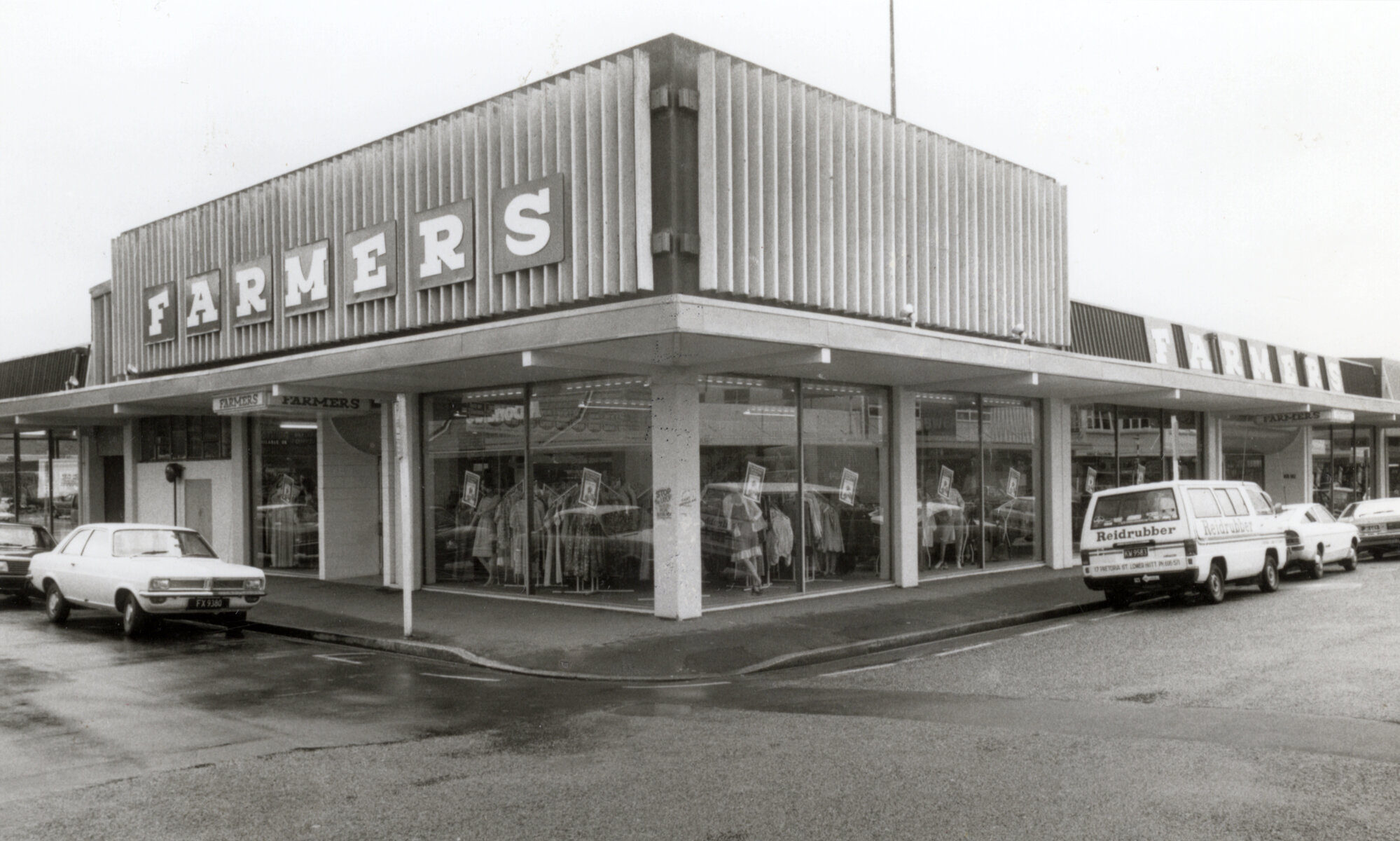 Clouston's Corner building, corner Main and Wakefield streets; Farmers' Trading Company.