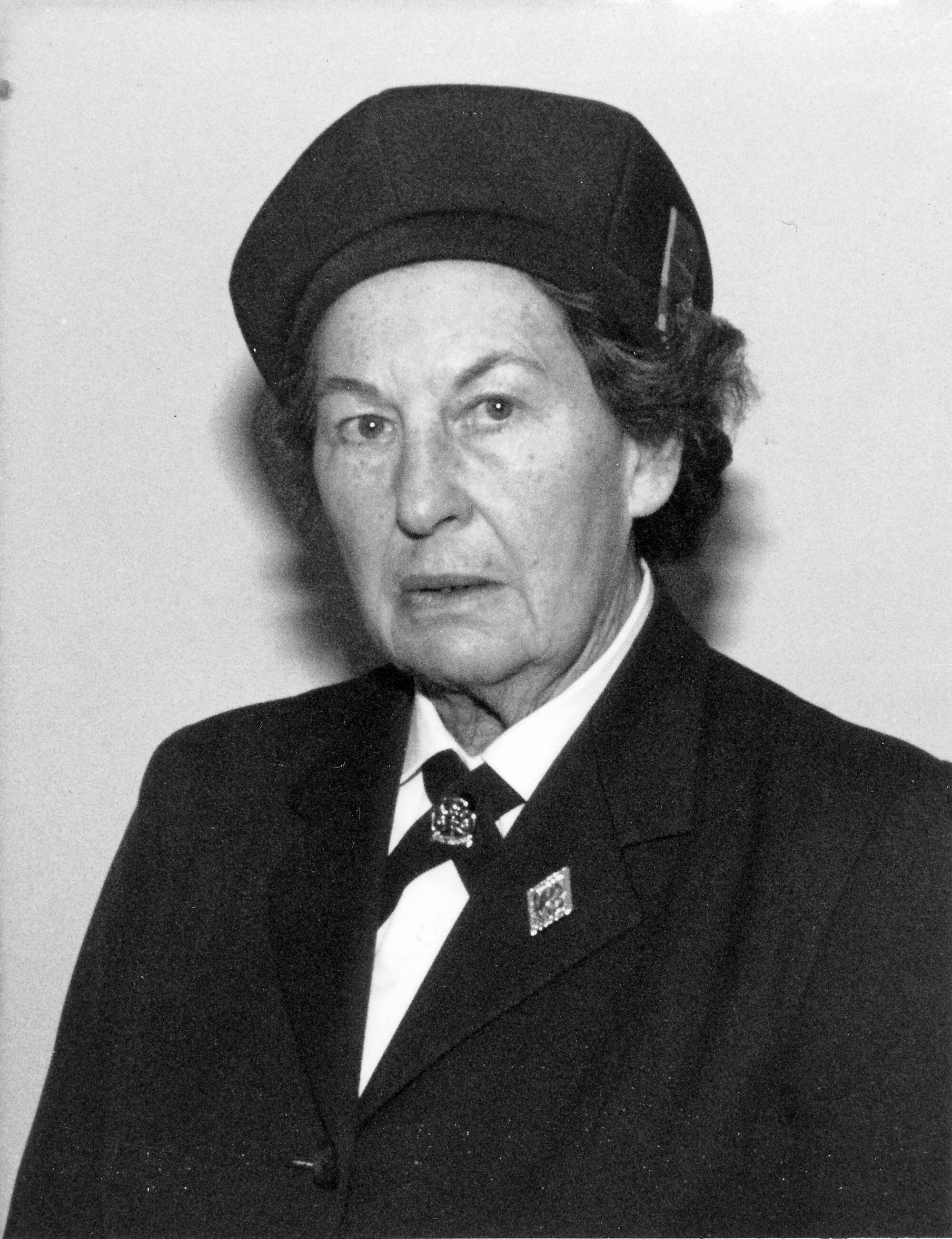 Girl Guides; Mavis Sim to be presented with Medal of merit.