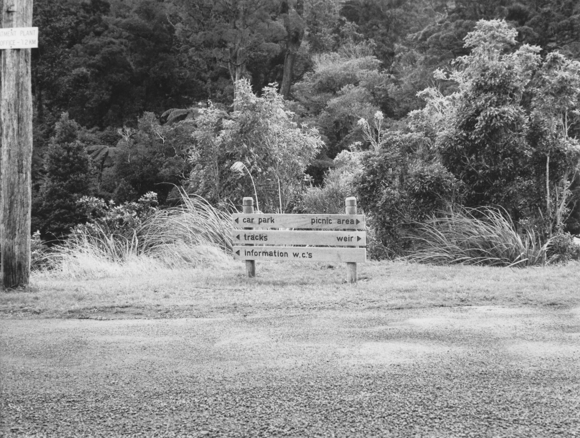 Kaitoke Regional Park; new signs at Pakuratahi Forks.