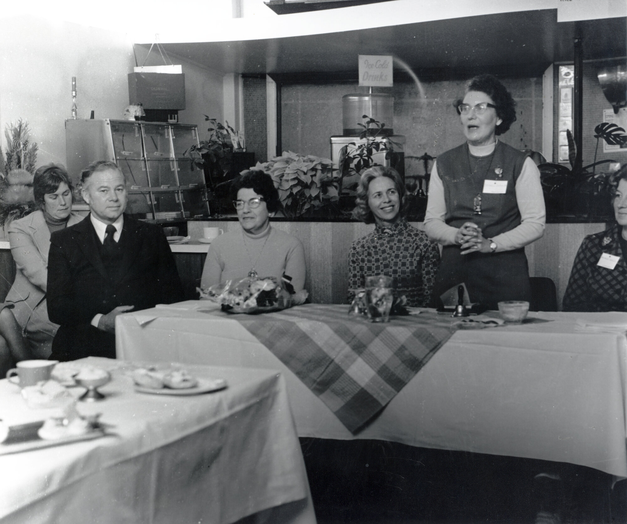 Labour Party meeting, Heretaunga; Ron Bailey, M P, mayor Doris Nicholson, Mrs Rowling, Isabel Charles.