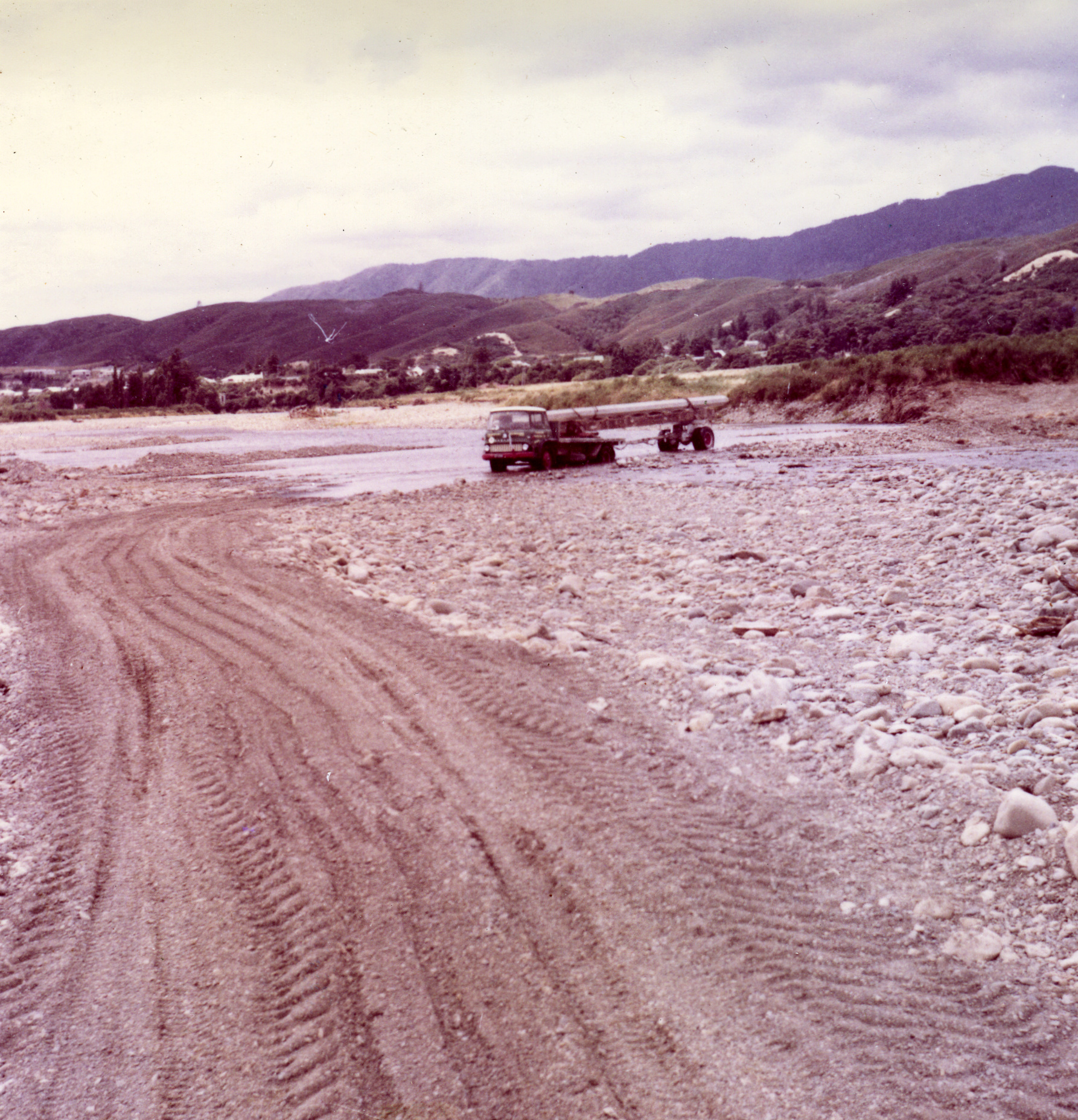 Totara Park bridge  1; pile fording the river.