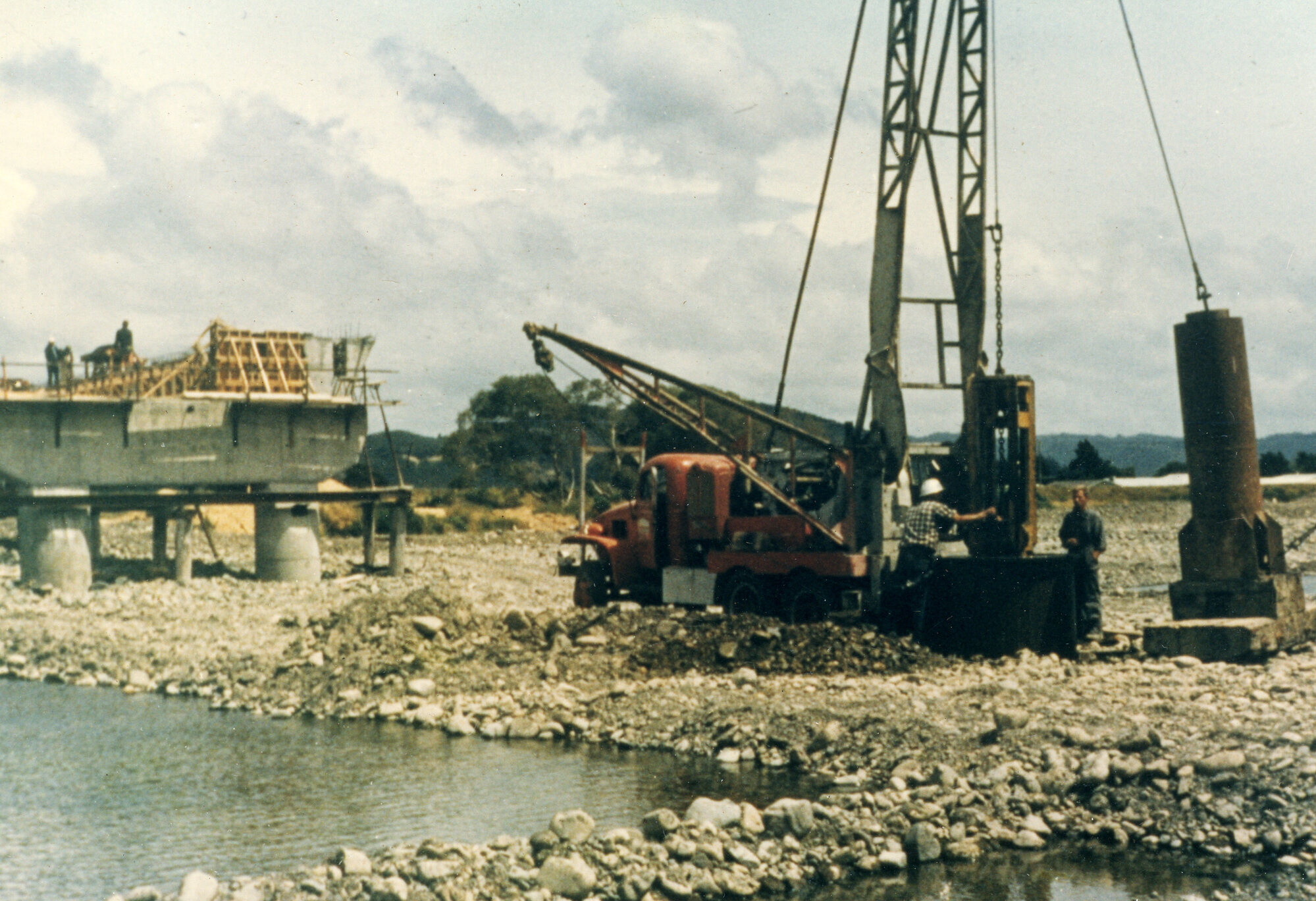 Totara Park bridge 12; deck beam and compaction work.