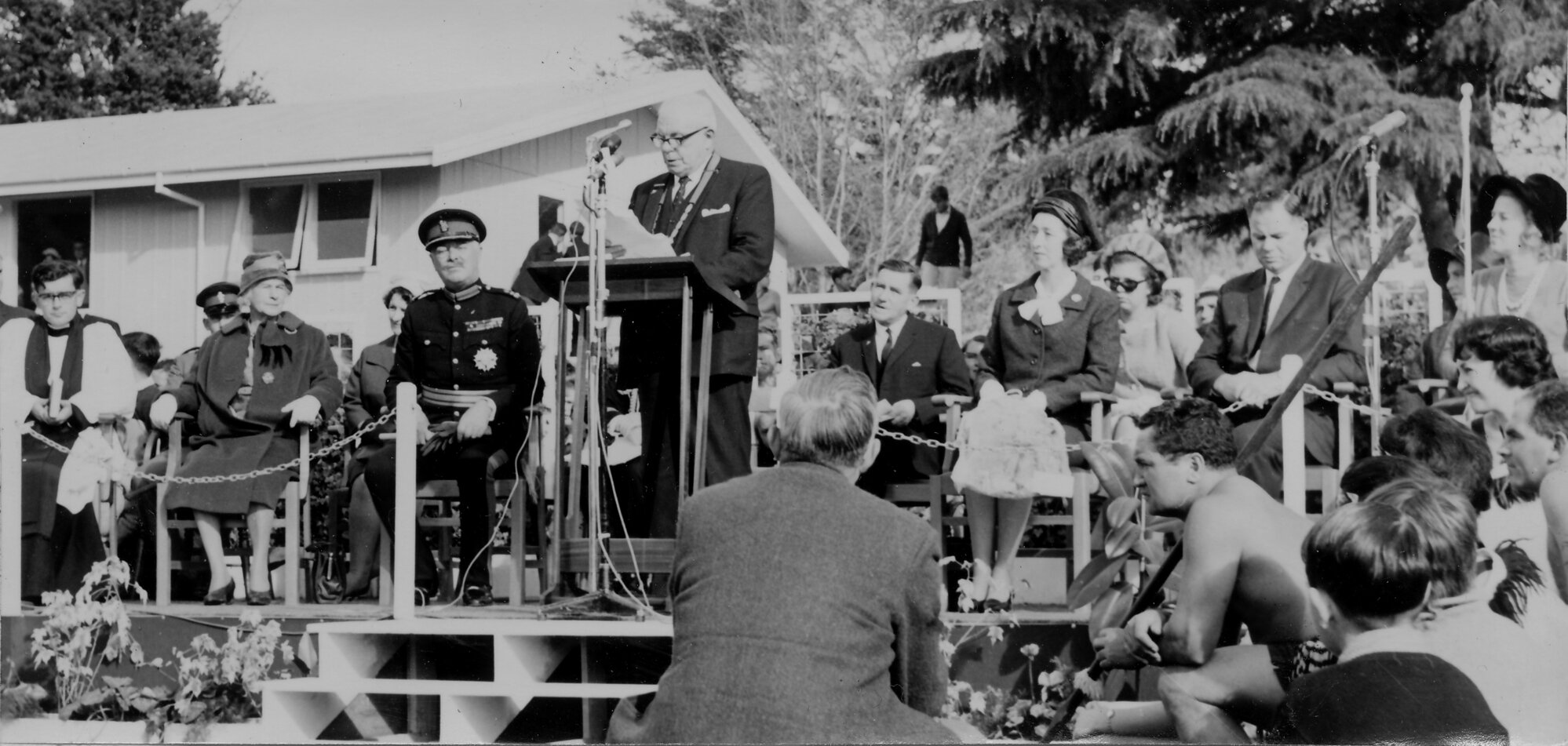 City status proclamation; Mayor Percy Kinsman; Maidstone Park; 1966