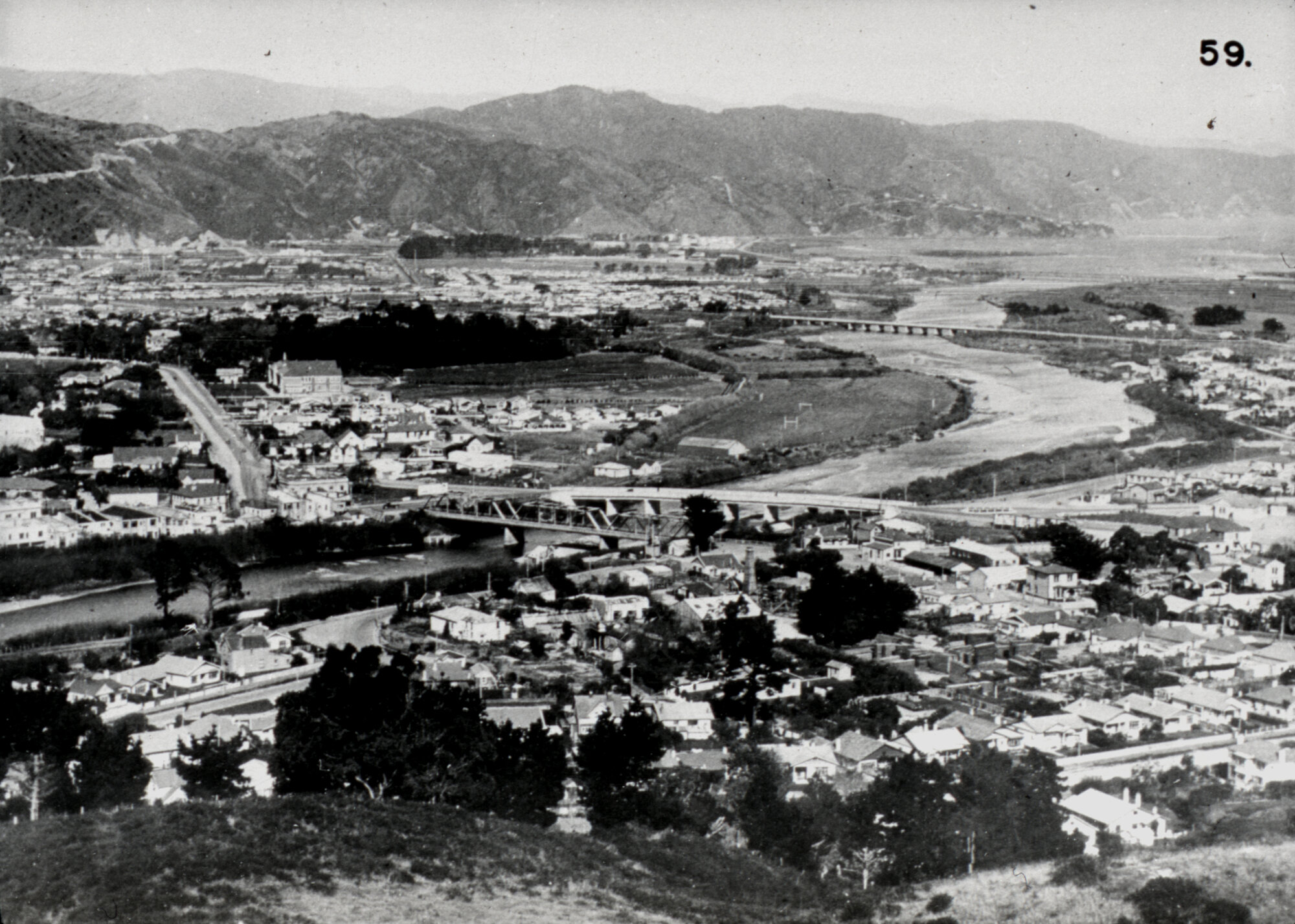 Hutt Valley History 59; Accelerated Progress 003; looking southwest from Alicetown; new bridges.