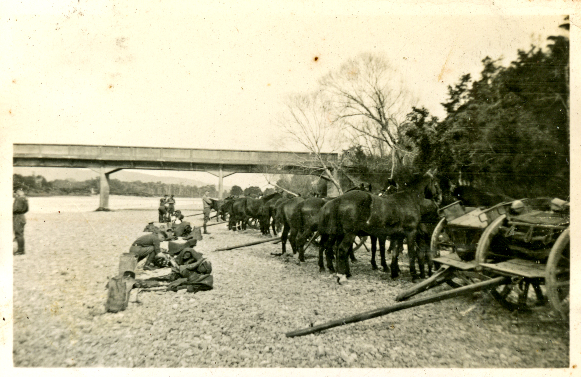 Artillery exercise, Moonshine Bridge, c1937-38 01