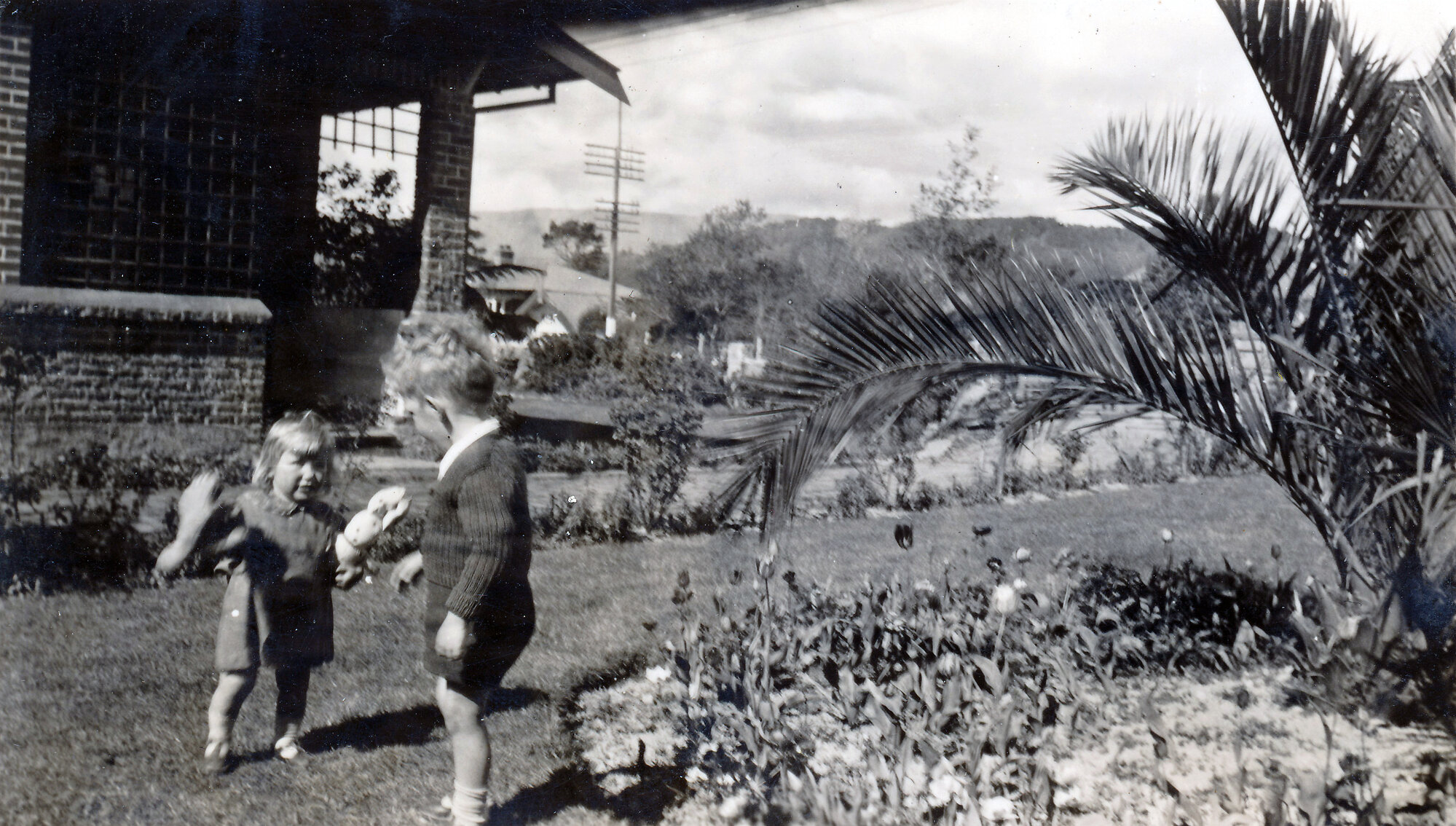 Alan and Dorothy Smith at home