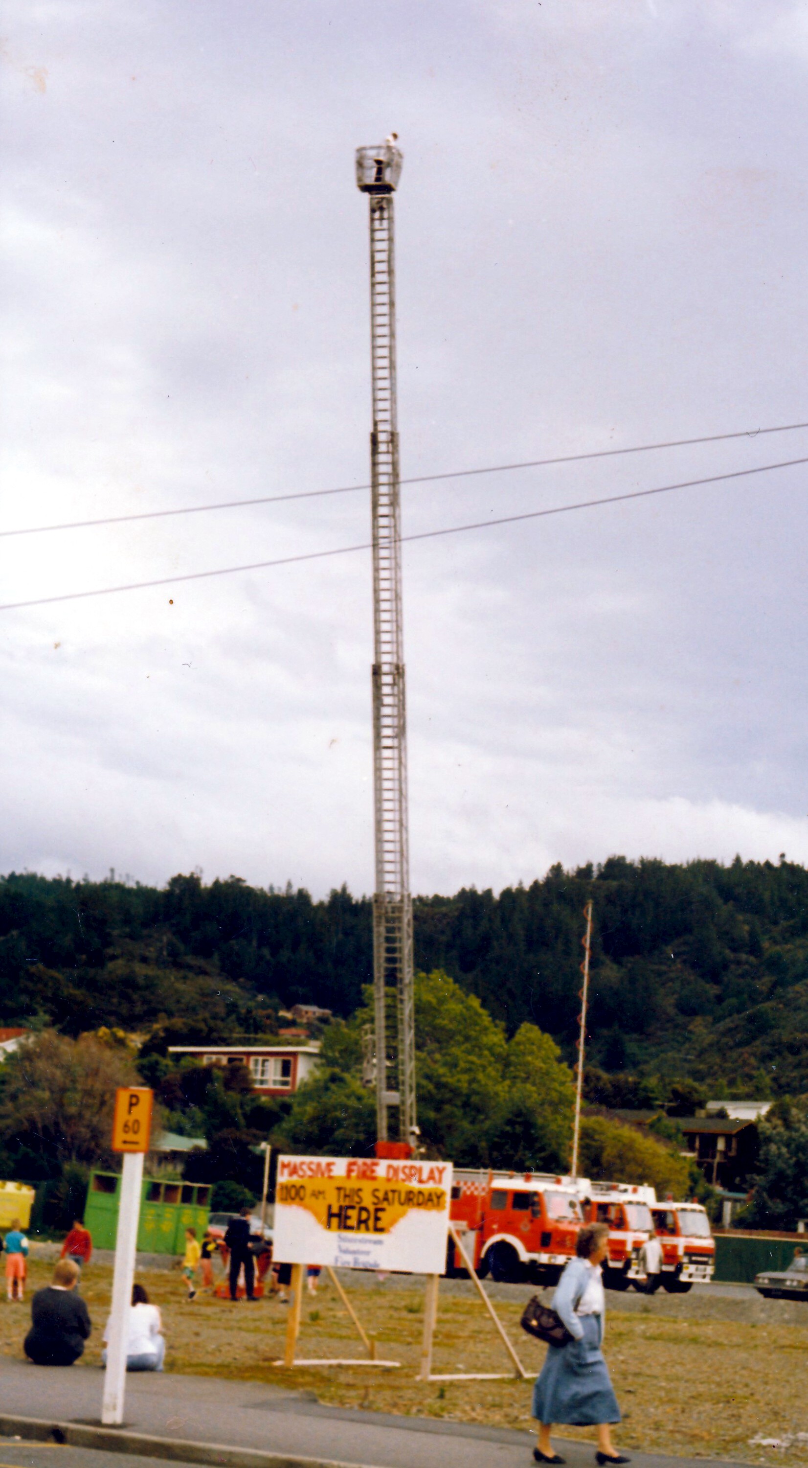 Silverstream Volunteer Fire Brigade; fire-fighting demonstration at Trentham; circa 1990s