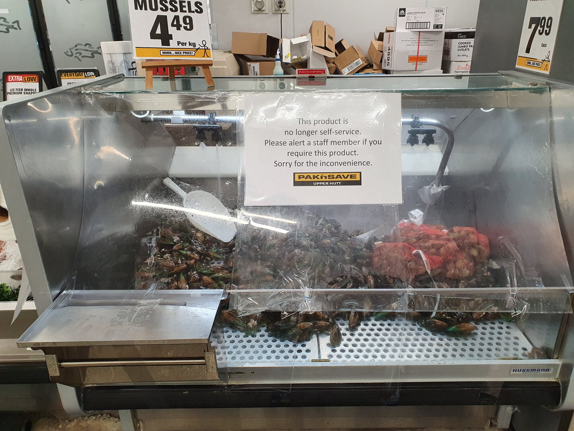 Pak'nSave shellfish counter