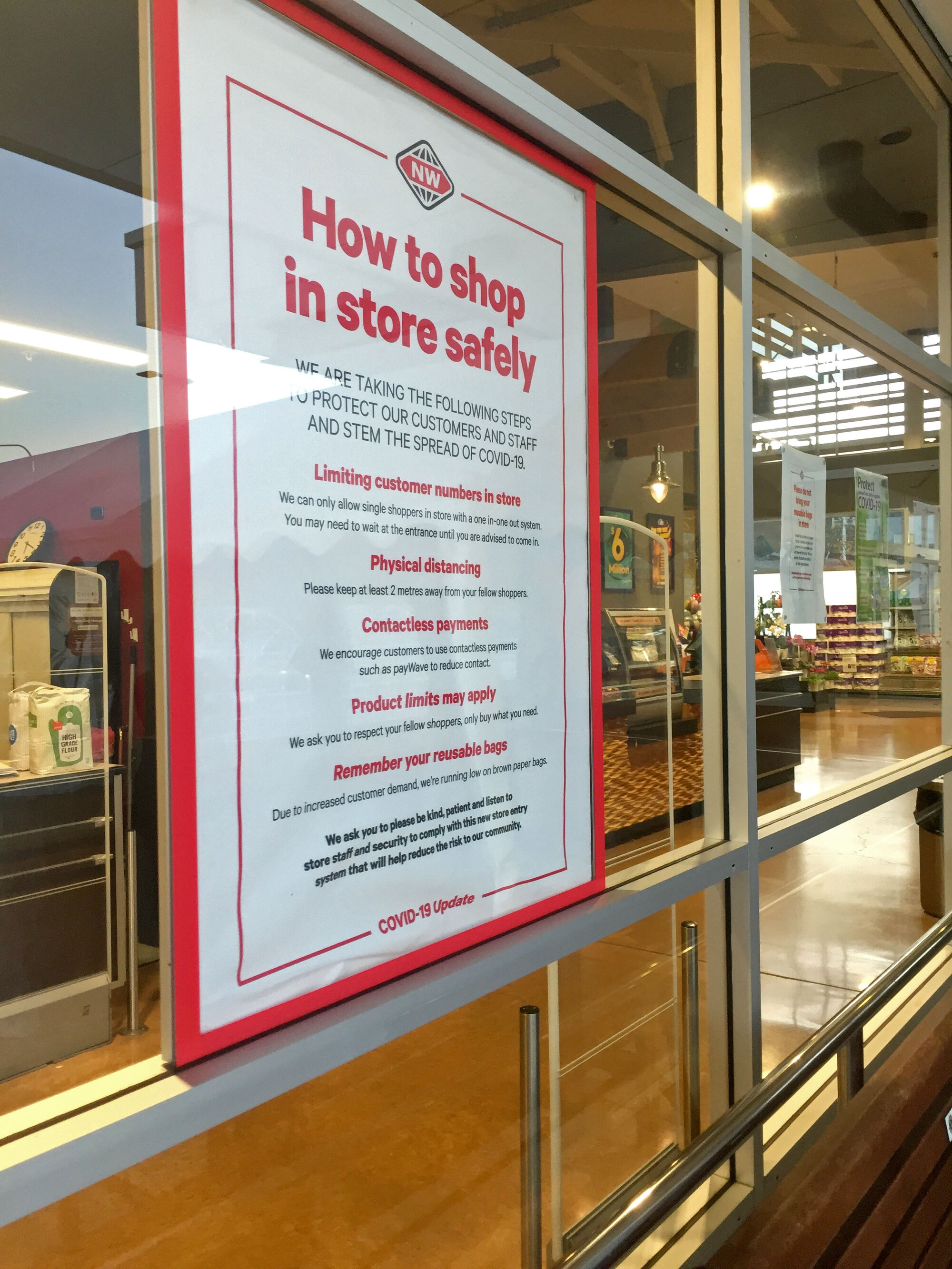 "How to shop in store safely" sign, Silverstream New World