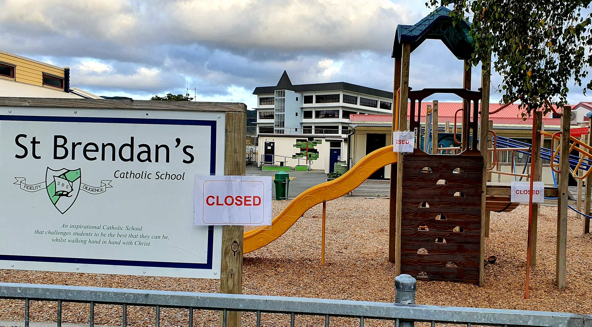 Covid-19 signage at St Brendan's School 06