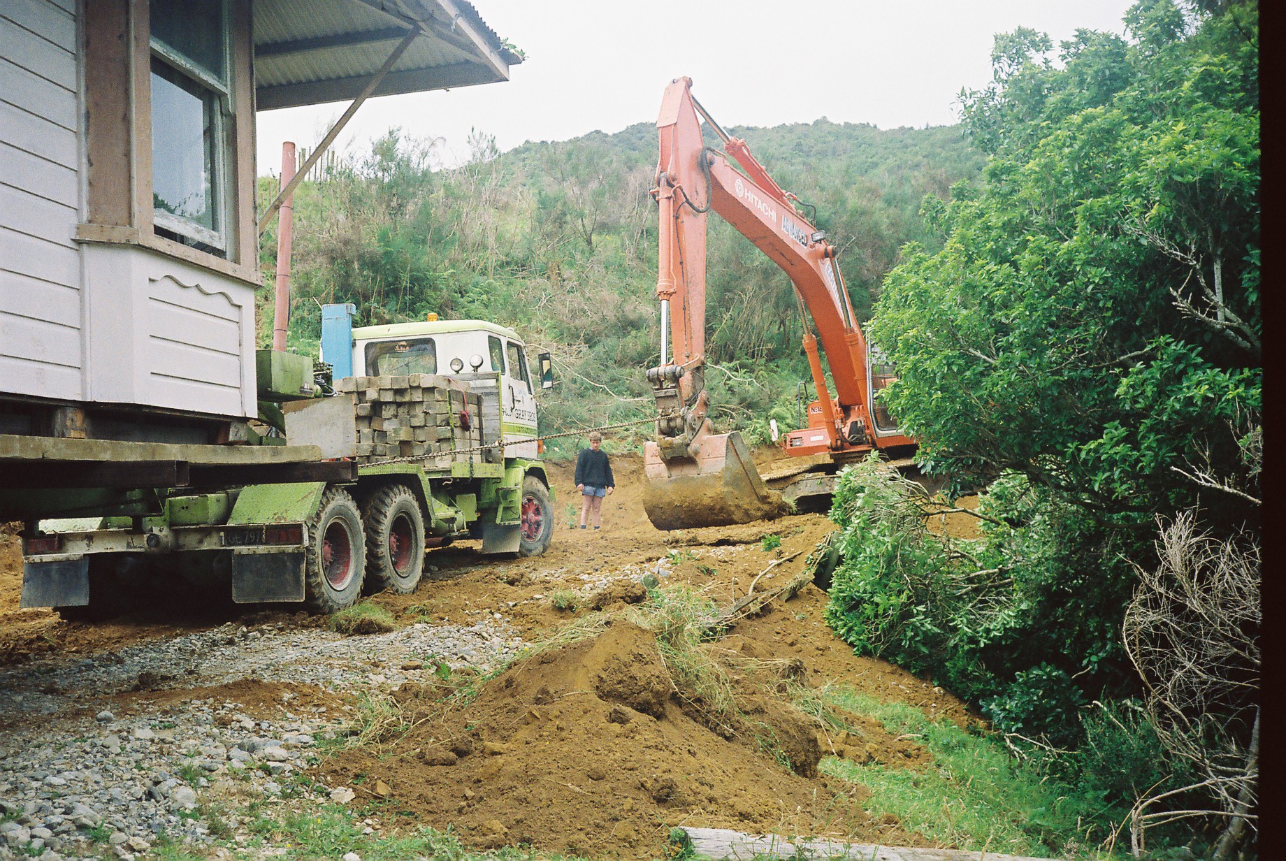 House relocation; from 10 Parliament St, Lower Hutt, to Karapoti  8; larger unit
