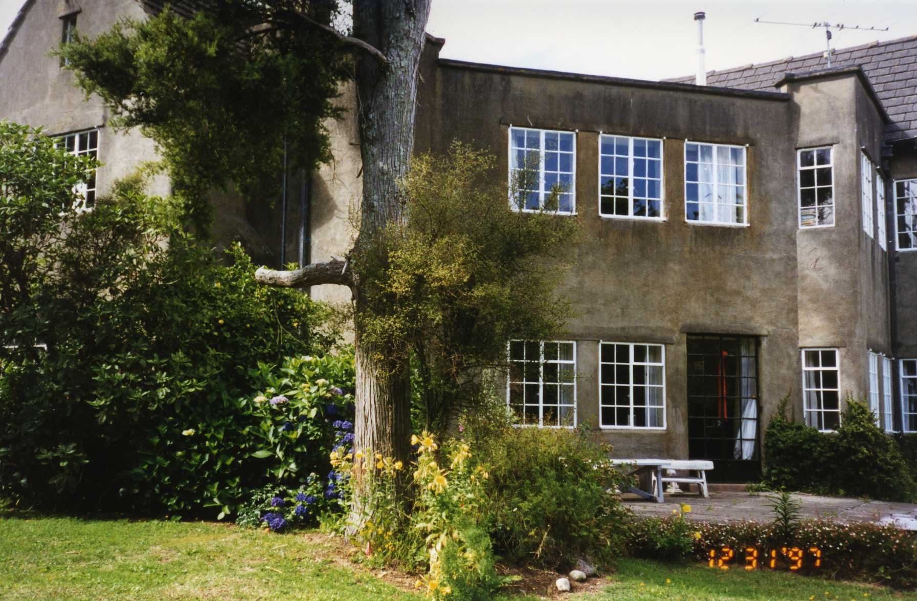 Brentwood Manor, 1997