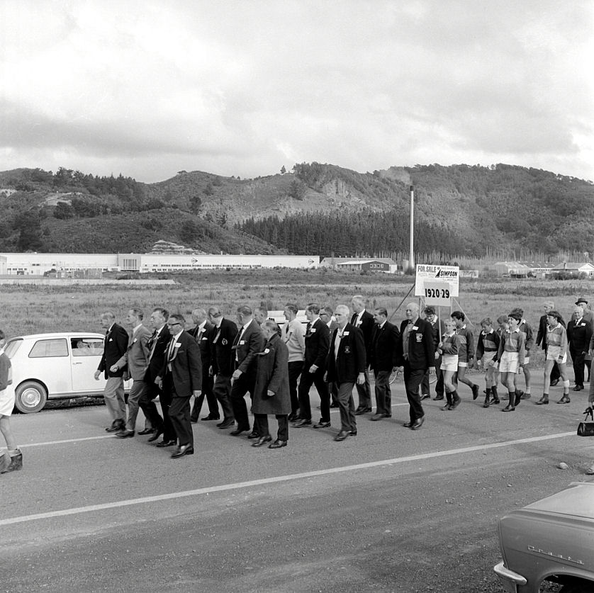 Upper Hutt Rugby Club jubilee parade 15; 1920s group, Goodshed Road.