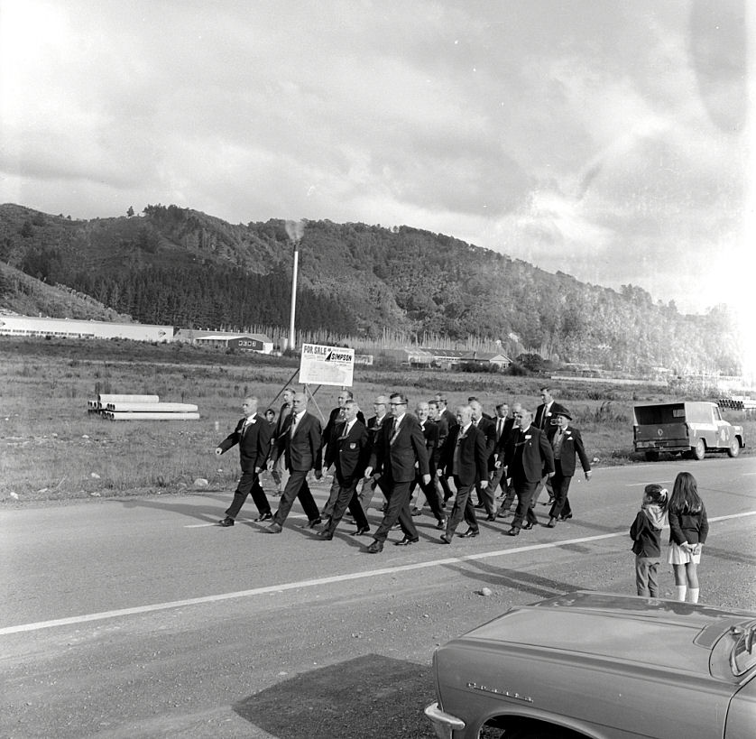 Upper Hutt Rugby Club jubilee parade 13; 1940s group, Goodshed Road.