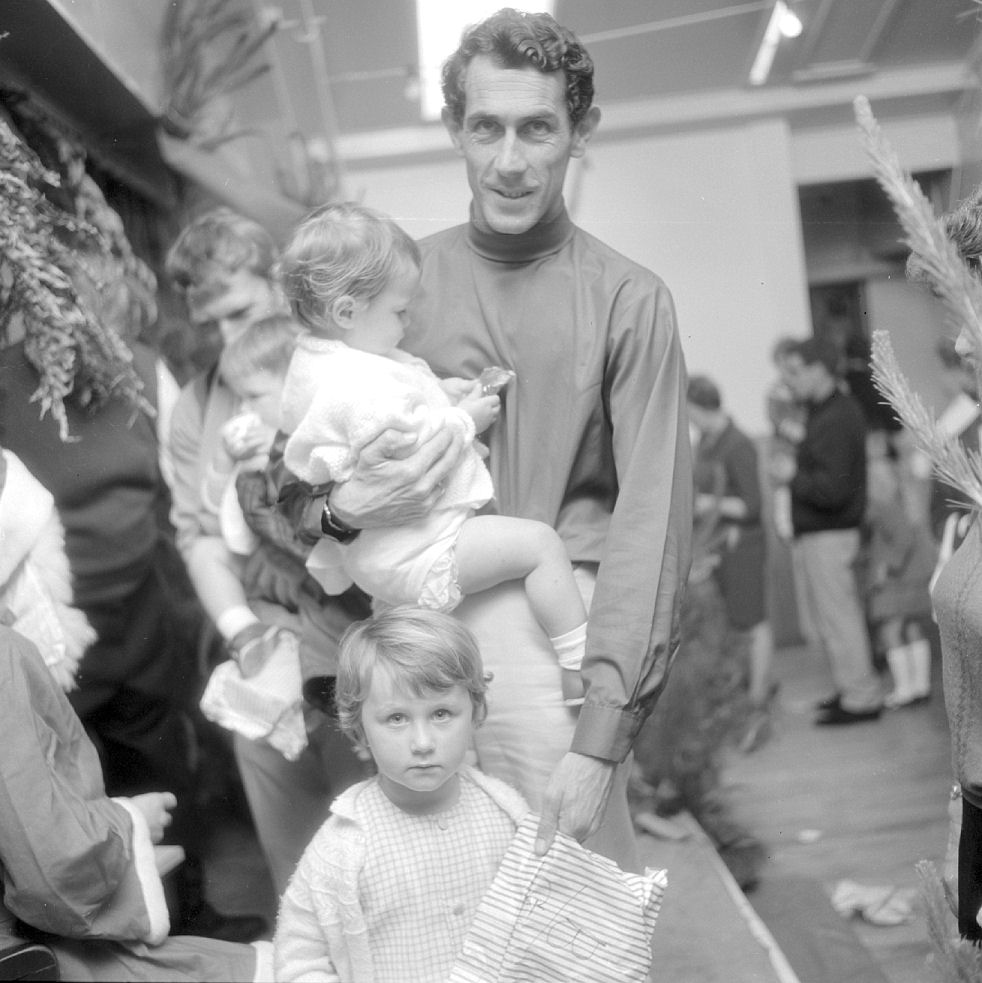 Dunlops Xmas Party [P1-3575-5965]