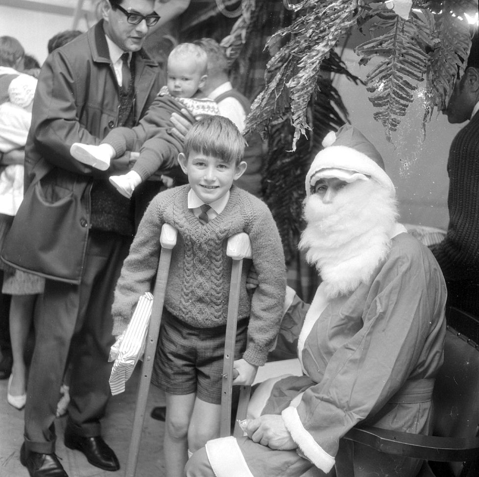 Dunlops Xmas Party; picture in the 'Leader'.