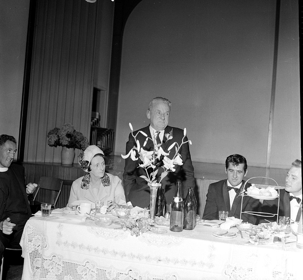 Wedding; Rodney 'Boyd' Jones, Janice Marie Good  7; Mr and Mrs Jones, Ron Veale, Brian Pearce. [P1-4193-6583]
