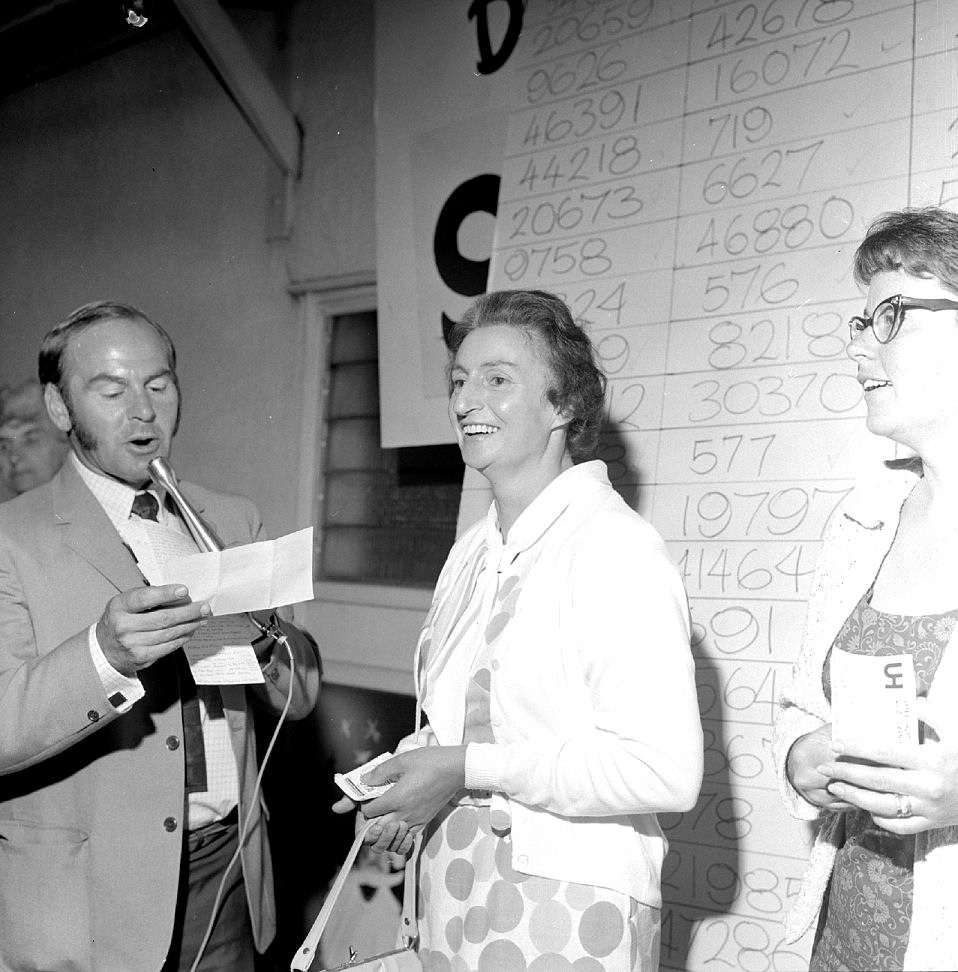 Summer carnival 1969 quiz 7; fourth prize winner, Mrs Phyllis King, and first-prize winner.