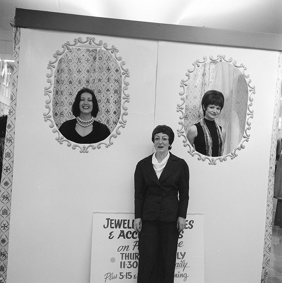 Maidstone Mall jewellery display tent.