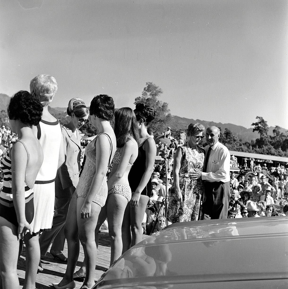 A &amp; P show; Tom Croft Motors beauty pageant; entrants; Tom Croft and wife.